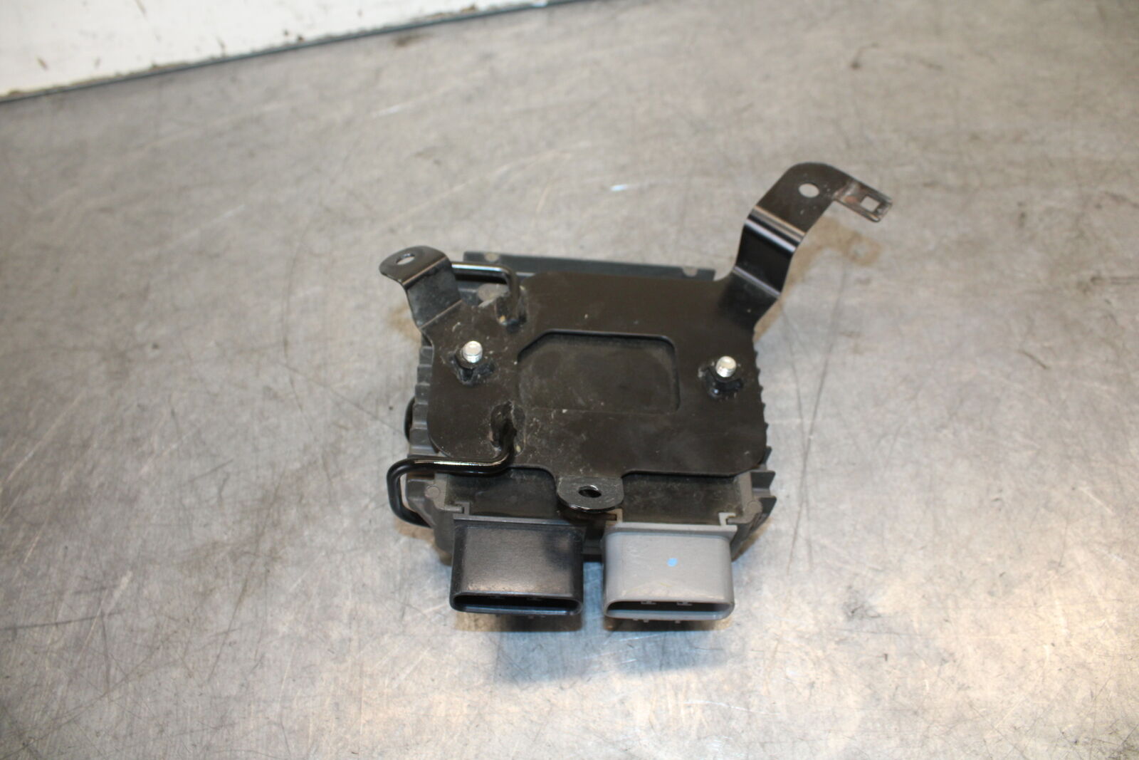 13-18 KAWASAKI NINJA ZX6R RECTIFIER VOLTAGE REGULATOR  BB682