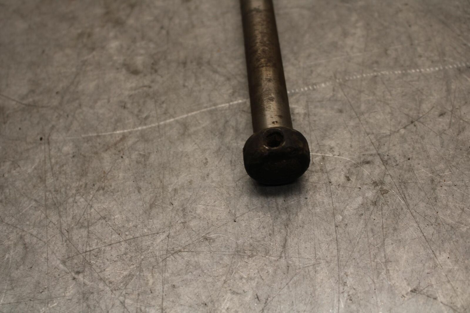 1982 Suzuki GS1100ES FRONT WHEEL RIM AXLE PIVOT BOLT BB55