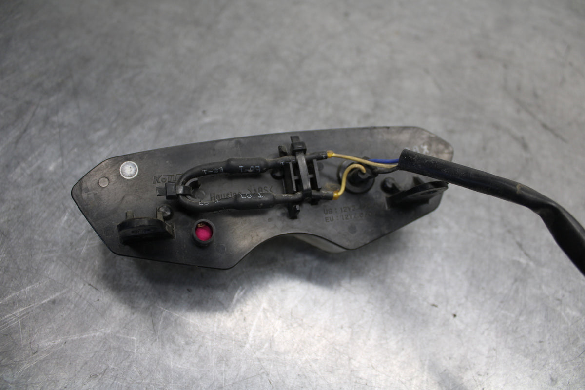 08-09 YAMAHA YZF R6S REAR TAIL TAILLIGHT BACK BRAKE LIGHT  BB690