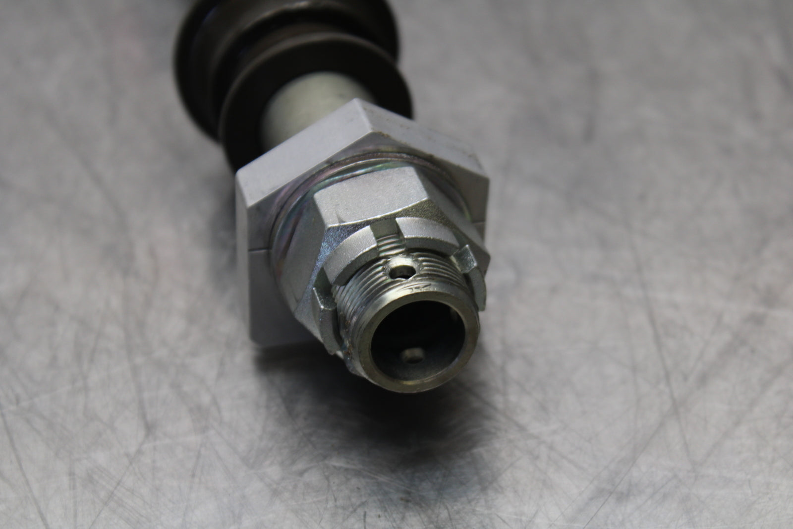 23-24 KAWASAKI NINJA ZX14R NEW!! REAR AXLE BACK WHEEL RIM PIVOT BOLT AXEL BB153