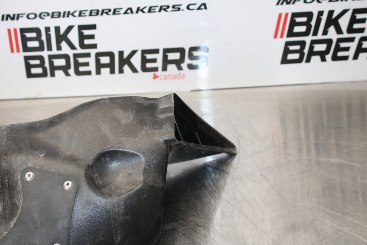 05-06 HONDA CBR600RR RIGHT LEFT AIR INTAKE DUCTS BB159