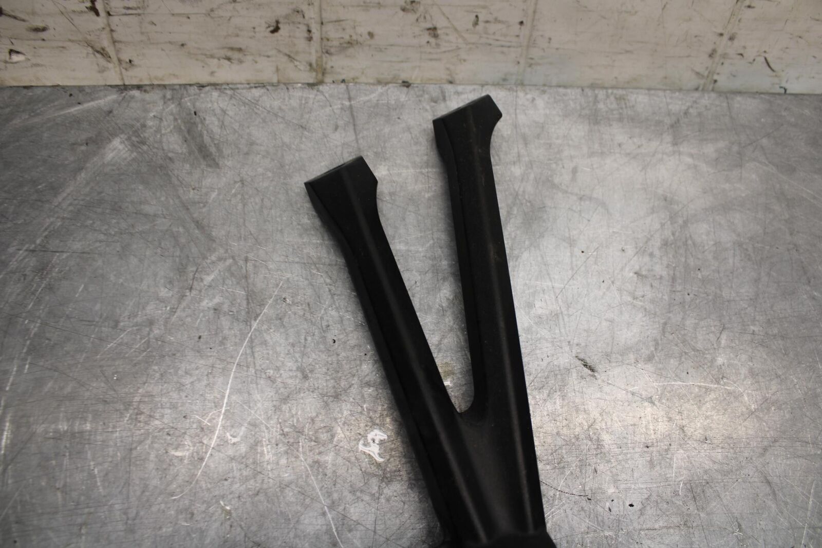 11-21 SUZUKI GSXR750 RIGHT REAR BACK PASSENGER PEG 43600-14J00 BB486