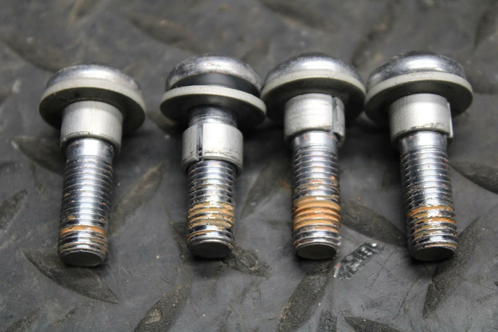 08-16 YAMAHA YZF R6 REAR BACK SUBFRAME SUB FRAME MOUNTING BOLTS HARDWARE BB209