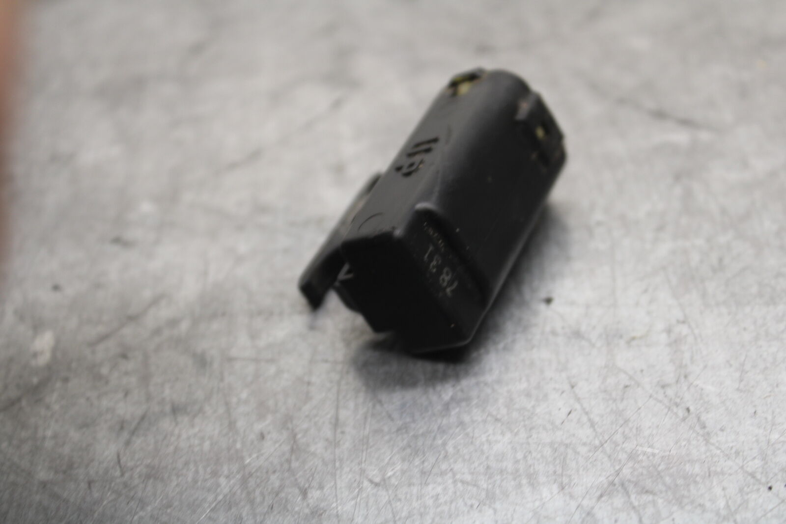08-09 YAMAHA YZF R6S TIP OVER BANK ANGLE CRASH SENSOR SWITCH   BB690