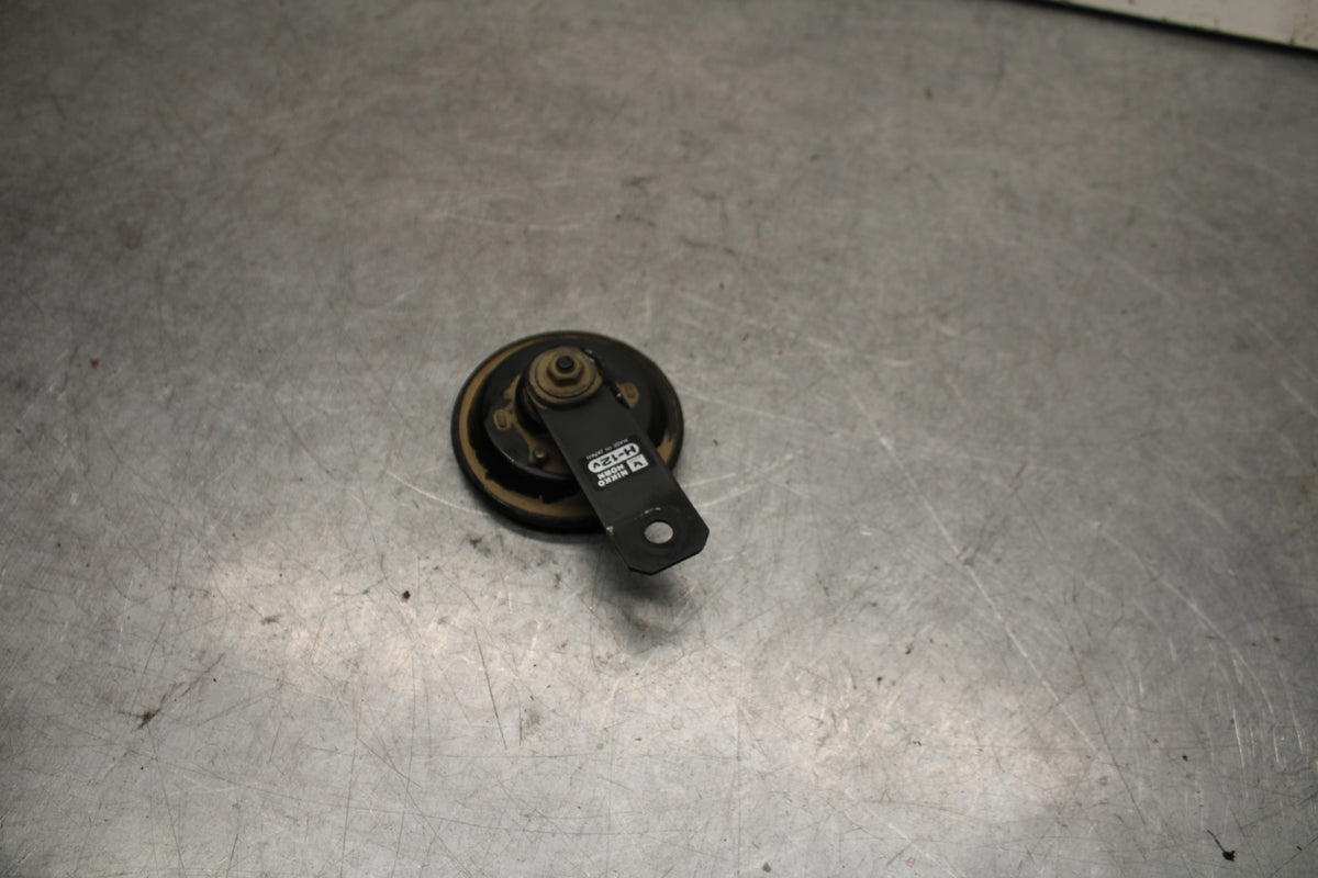 09-11 TRIUMPH DAYTONA 675 HORN SIGNAL BB652