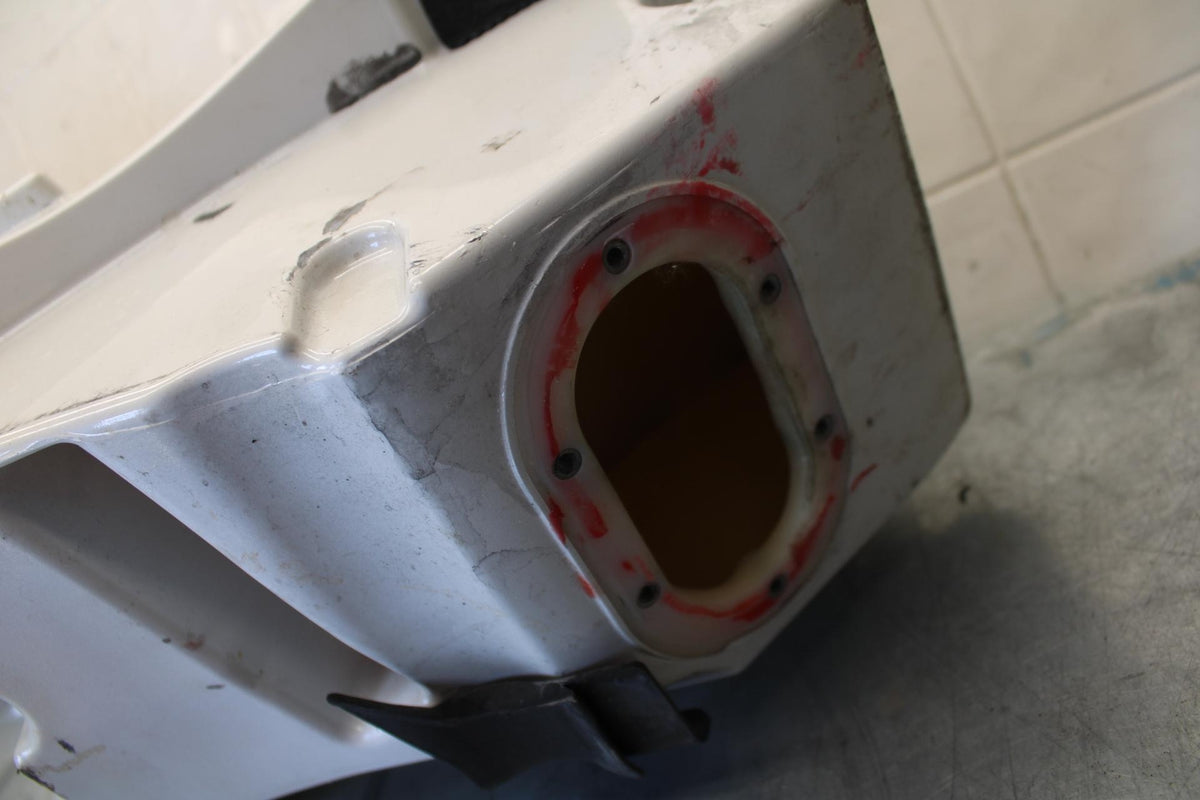 2010 Aprilia RSV1000R WHITE GAS TANK FUEL CELL PETROL RESERVOIR BB513