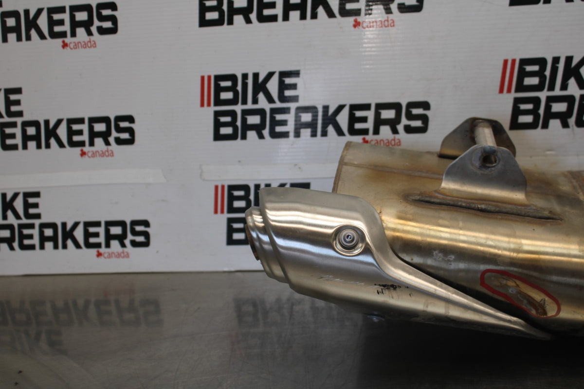 23 KAWASAKI NINJA 650 EX650 FULL EXHAUST SYSTEM HEADERS PIPE MUFFLER BB920