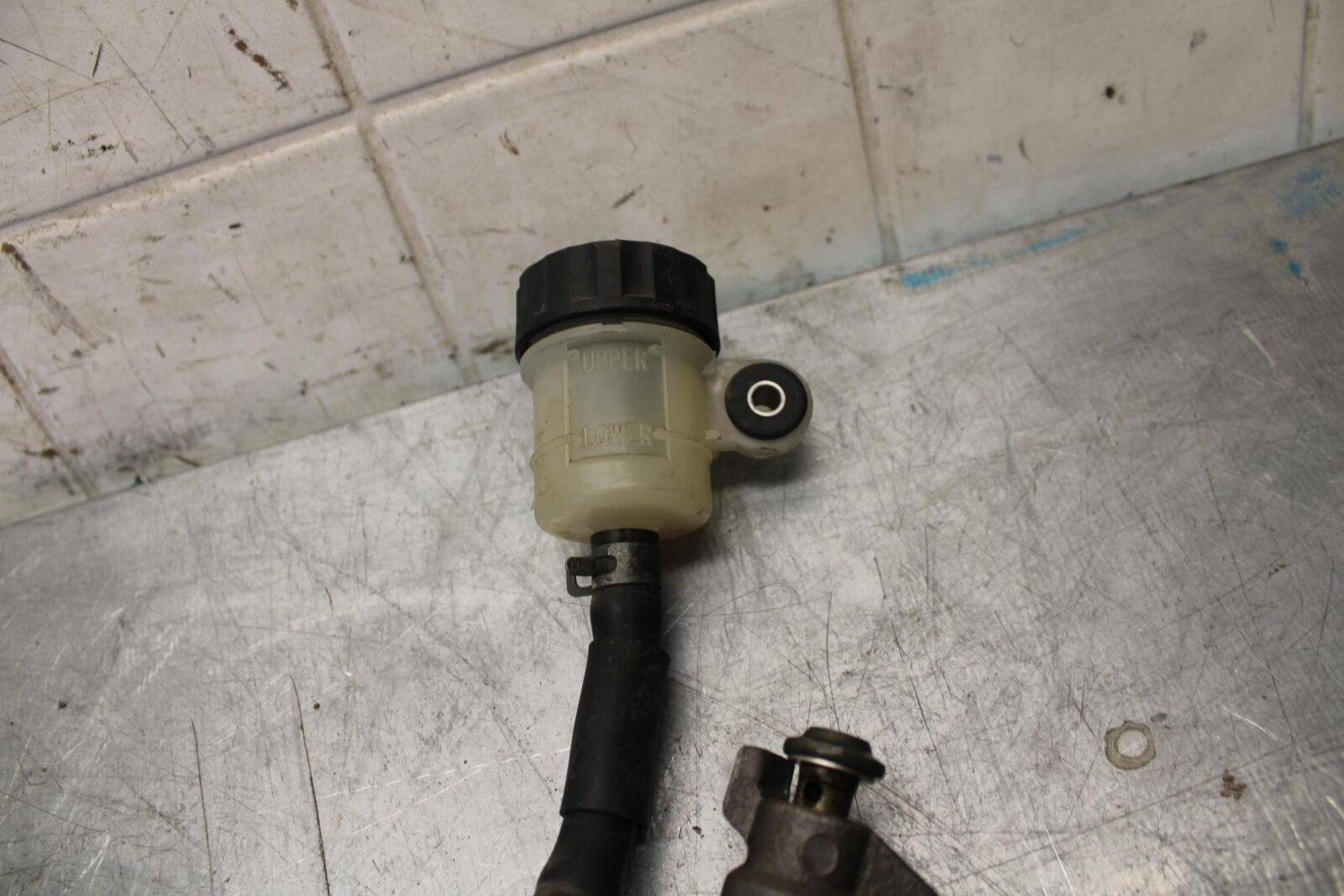 2008 Yamaha YZF R6 REAR  BRAKE MASTER CYLINDER W RESERVOIR 2C0-2583V-01-00 BB521