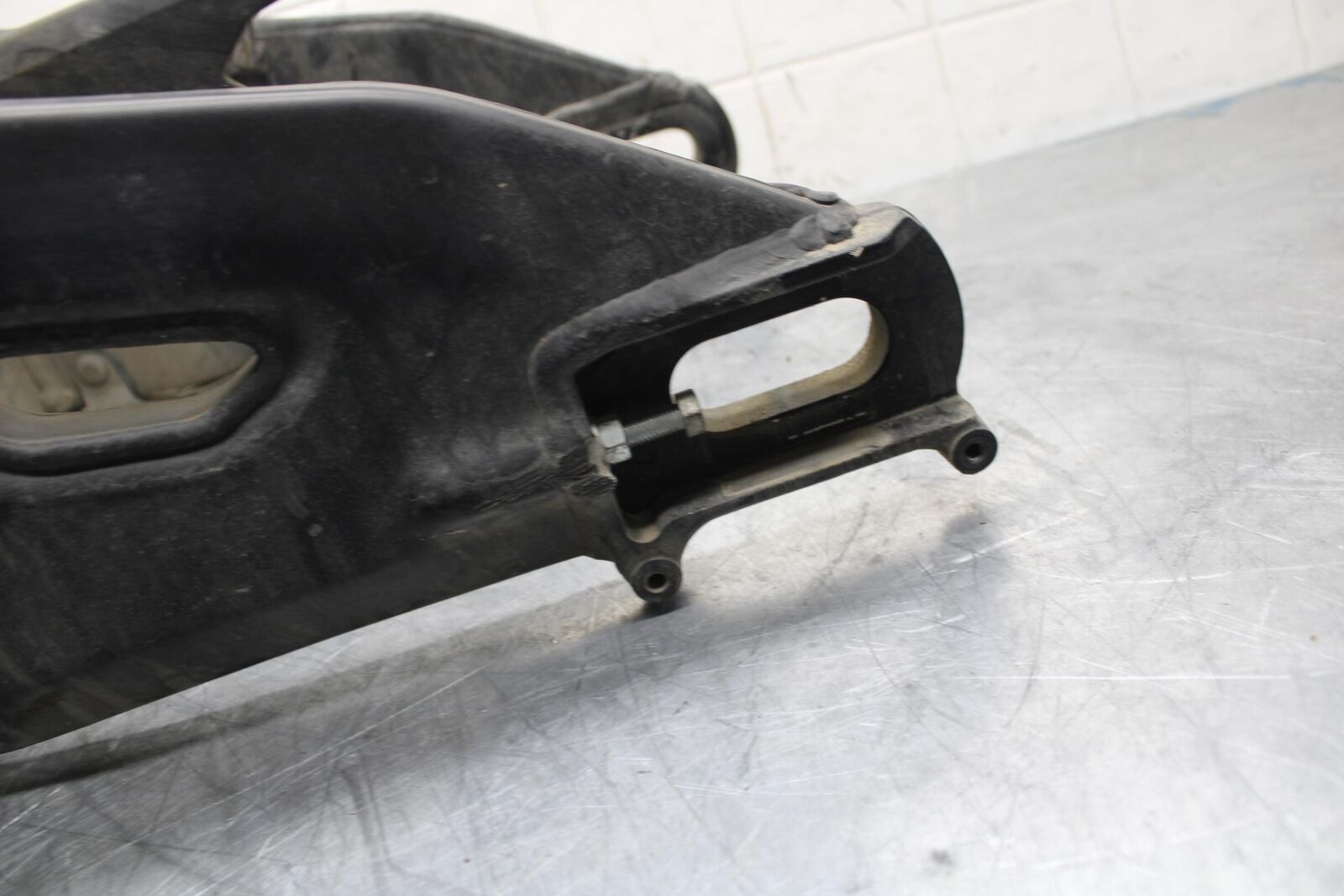 18 YAMAHA YZF R1  REAR SWINGARM BACK SUSPENSION SWING ARM BB473