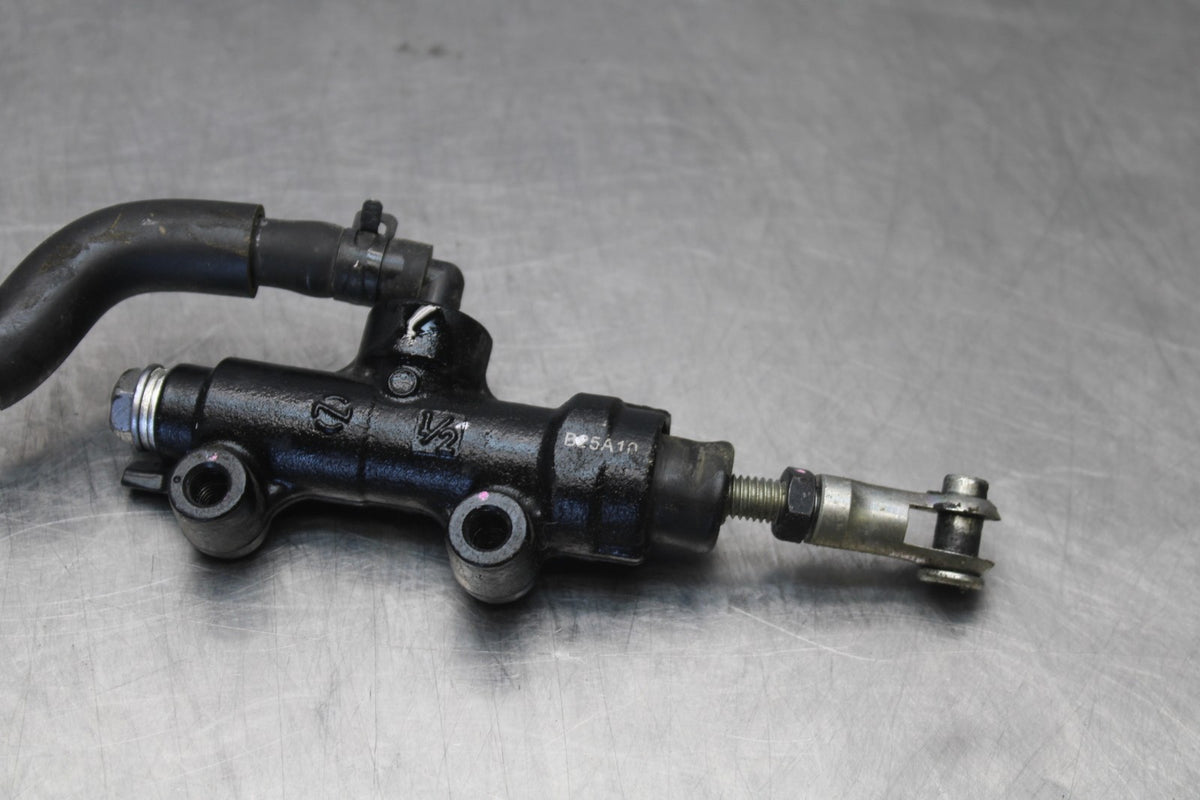 23-26 KAWASAKI NINJA ZX4RR REAR BACK BRAKE MASTER CYLINDER W RESERVOIR BB898