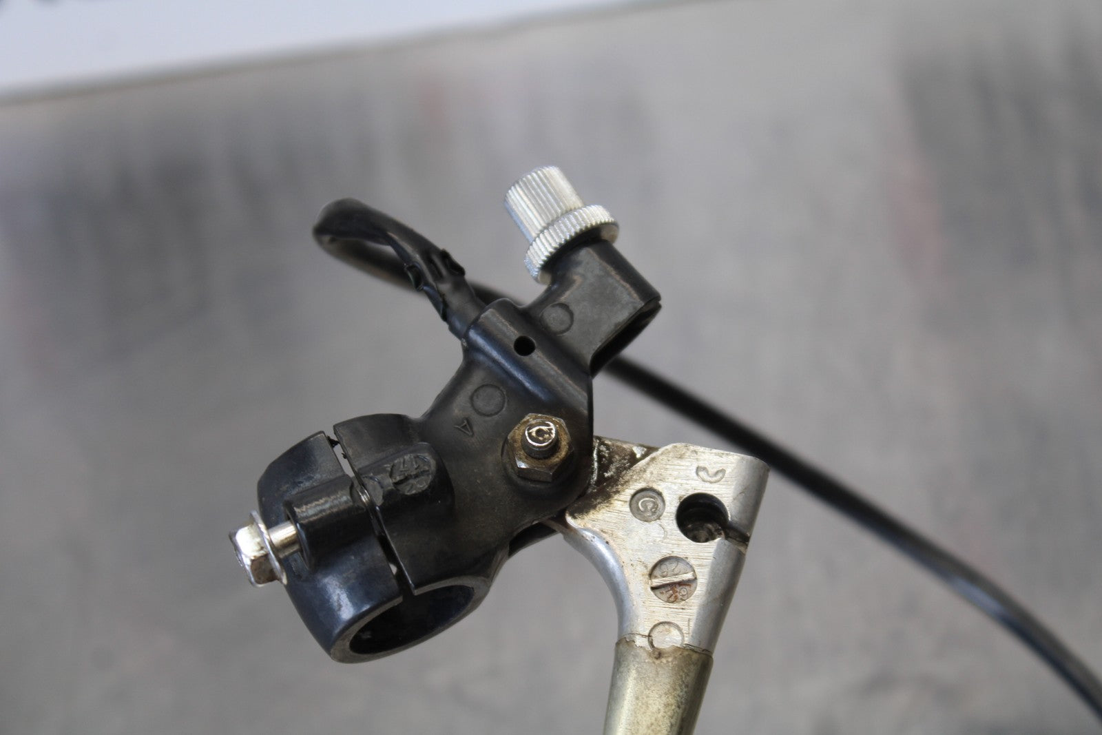 78-79 HONDA GOLDWING 1000 CLUTCH PERCH MOUNT WITH LEVER  BB171