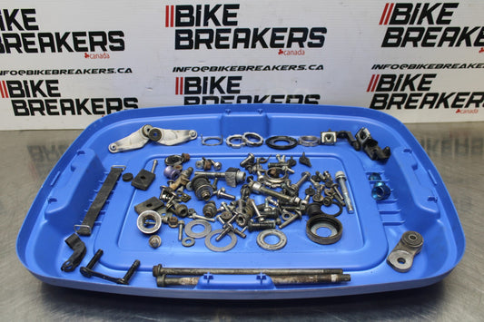 07 YAMAHA YZF R1 BOLTS HARDWARE MOTOR SCREWS BB826