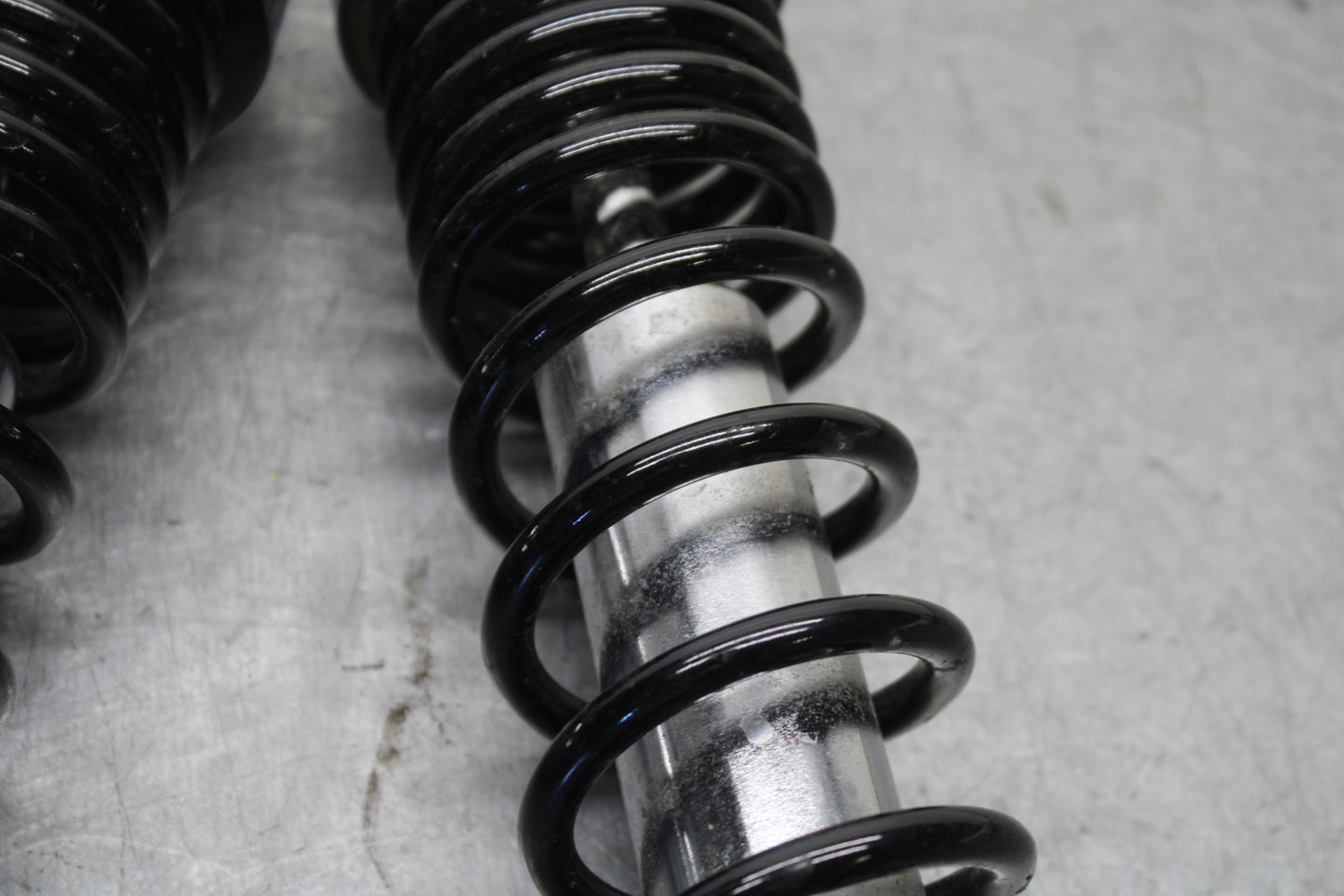 19-21 TRIUMPH SPEED TWIN 1200 REAR BACK SHOCK ABSORBER T2050599 BB653