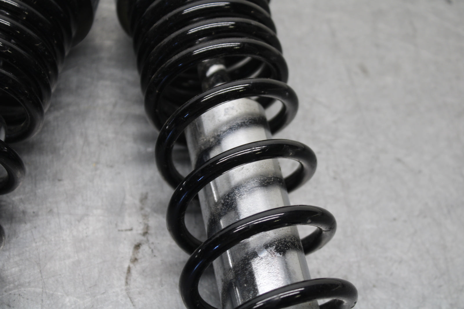 19-21 TRIUMPH SPEED TWIN 1200 REAR BACK SHOCK ABSORBER T2050599 BB653