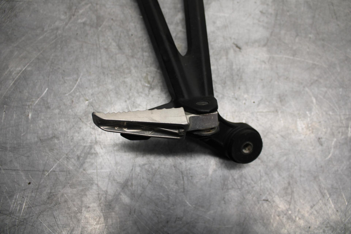 11-21 SUZUKI GSXR750 RIGHT REAR BACK PASSENGER PEG 43600-14J00 BB486