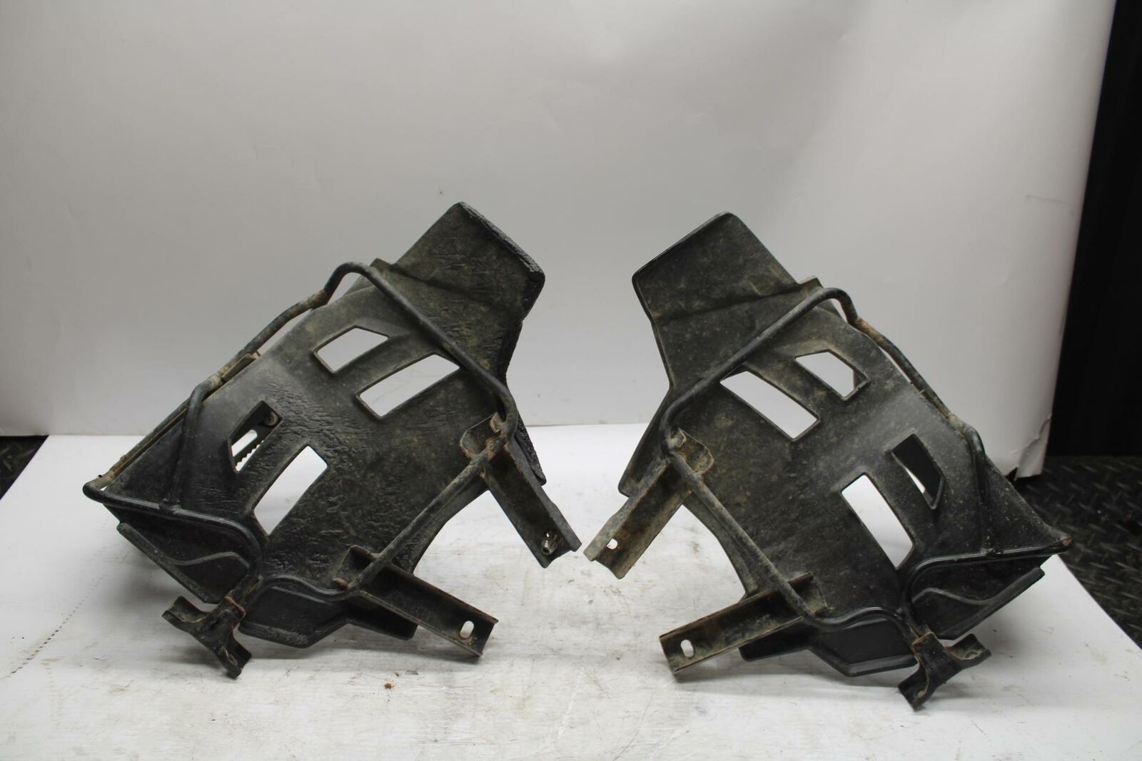 2005 Polaris Predator 500 LEFT RIGHT MUD SPLASH GUARDS FOOTWELLS BB269