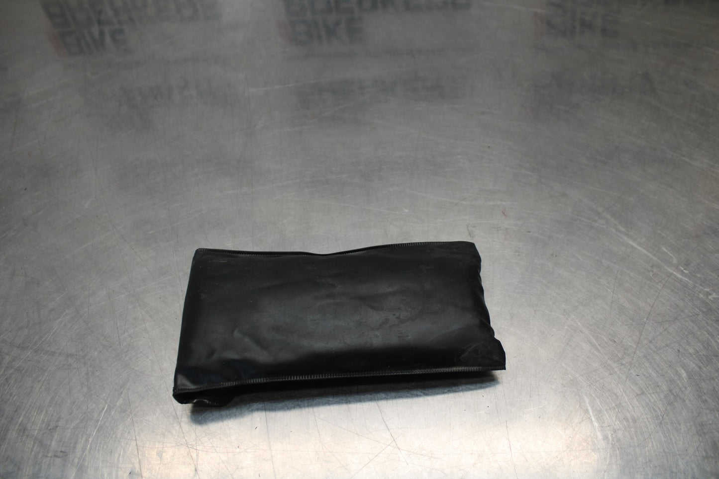 03-08 KAWASAKI VULCAN 1600 STOCK TOOLS OEM TOOL BAG KIT SET BB196