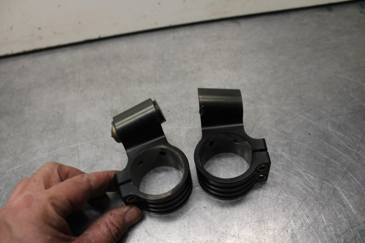 03-04 HONDA CBR600RR AFTERMARKET LEFT RIGHT CLIP ON ONS HANDLEBARS PAIR BB614