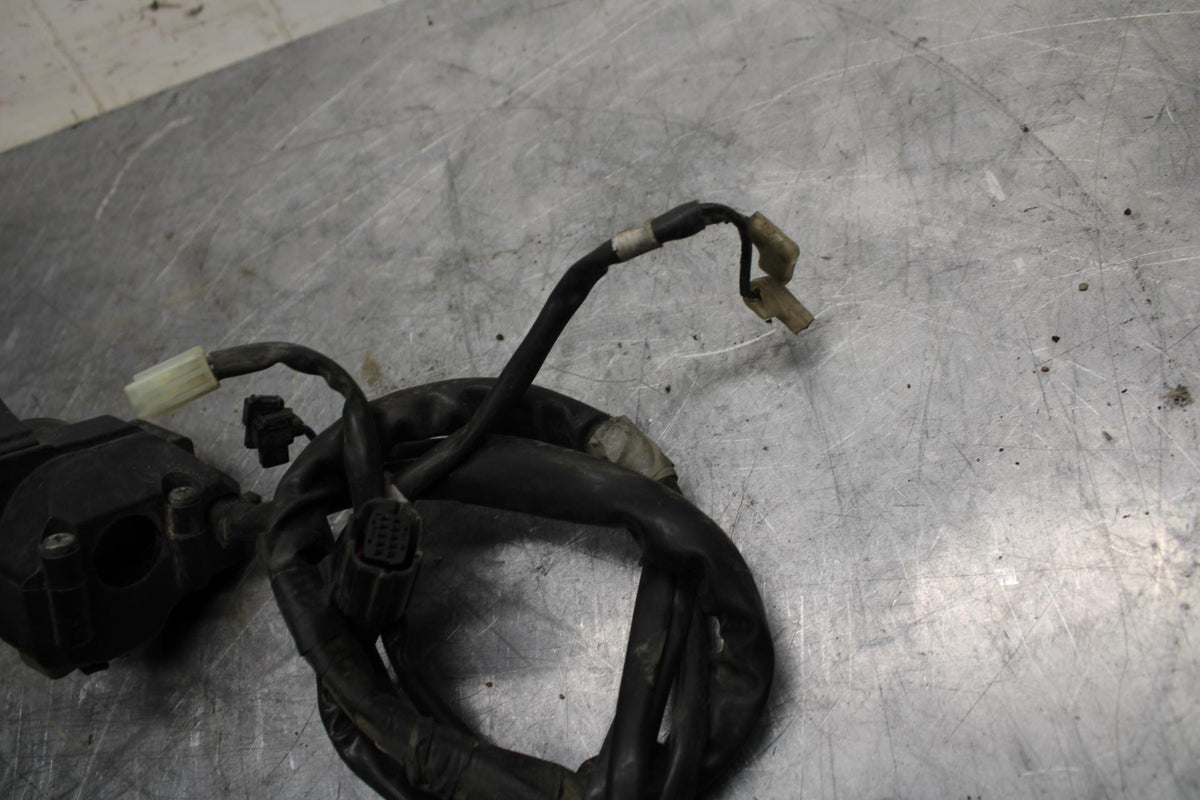 18 YAMAHA YZF R1  LEFT CLIP ON HANDLE HORN SIGNALS SWITCH SWITCHES BB473