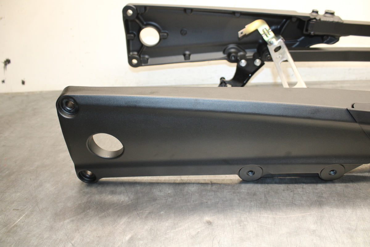 12-25 KAWASAKI NINJA ZX14R NEW!! REAR SUBFRAME BACK SUB FRAME BB757