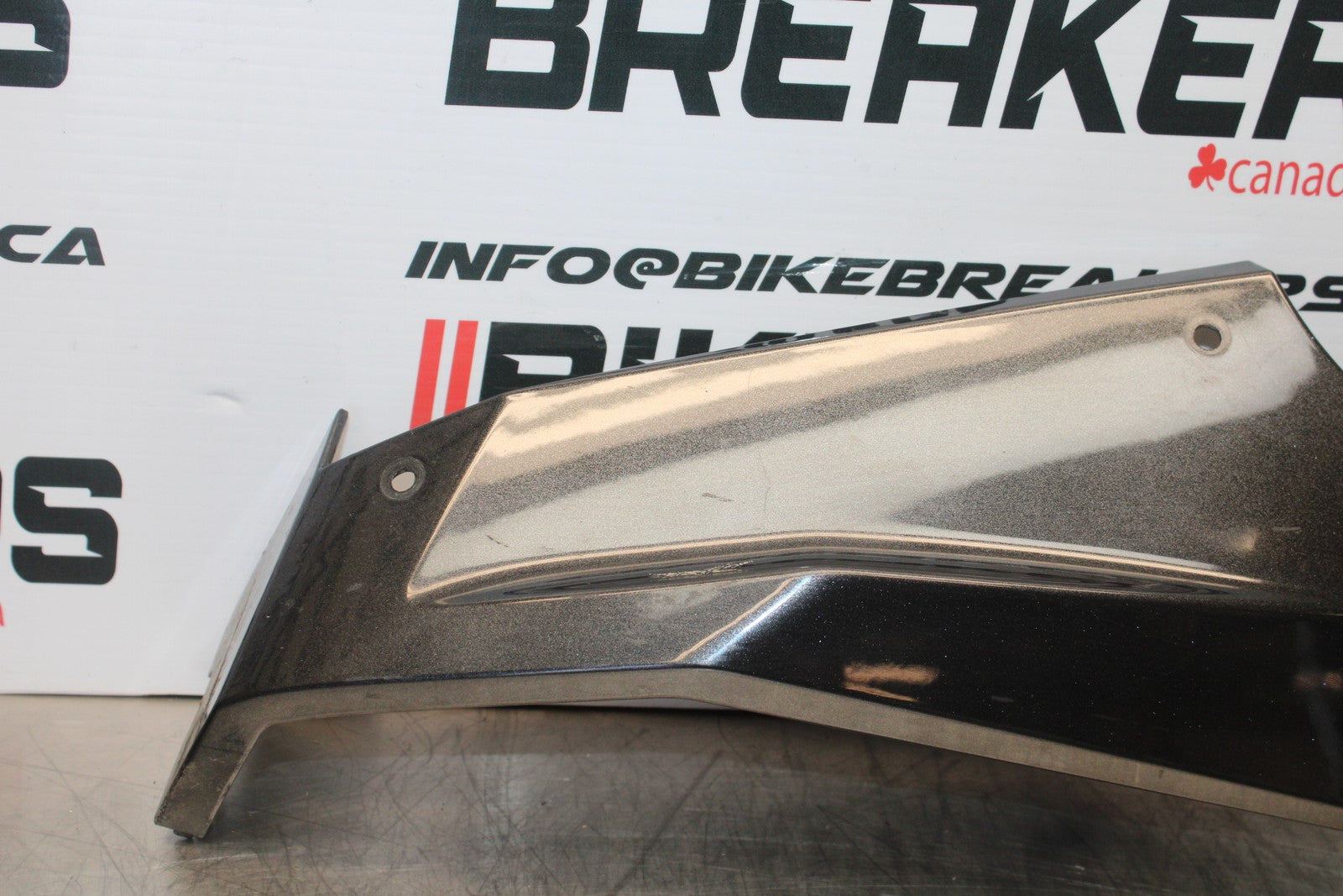 18-23 KAWASAKI NINJA 400 EX400 ABS LEFT LOWER BOTTOM BELLY SIDE FAIRING BB192