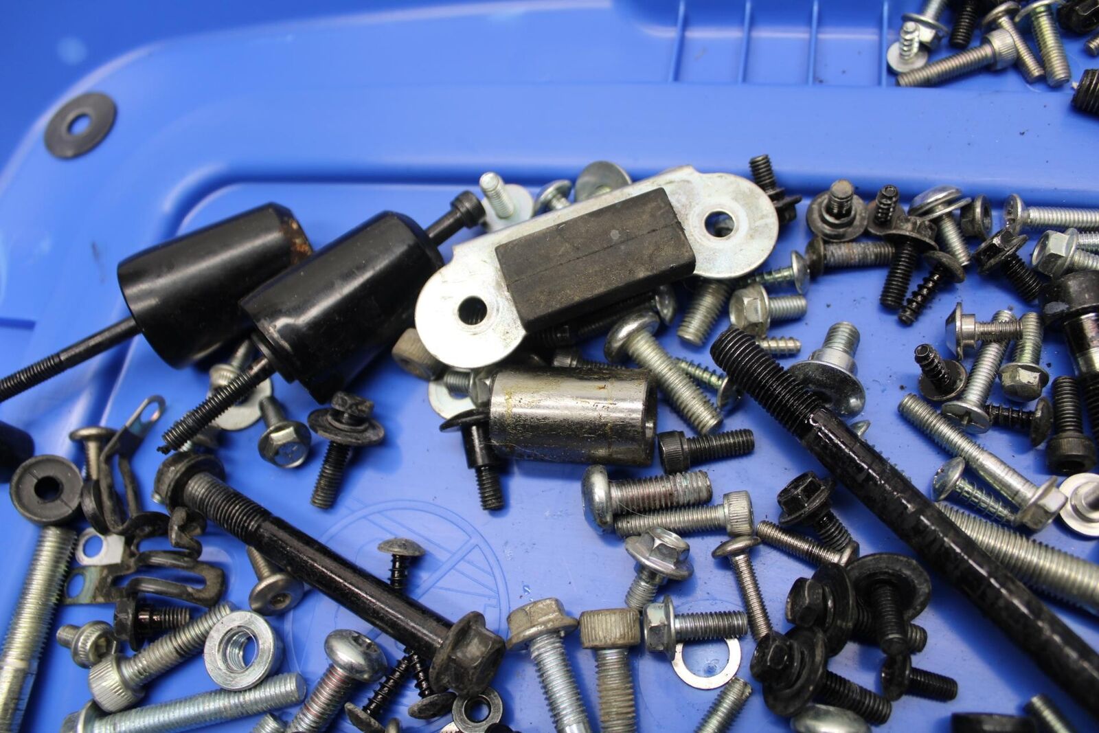 17-23 SUZUKI GSXR 250 GSX250RL8  MOUNTING BOLTS HARDWARE MOTOR SCREWS BB490