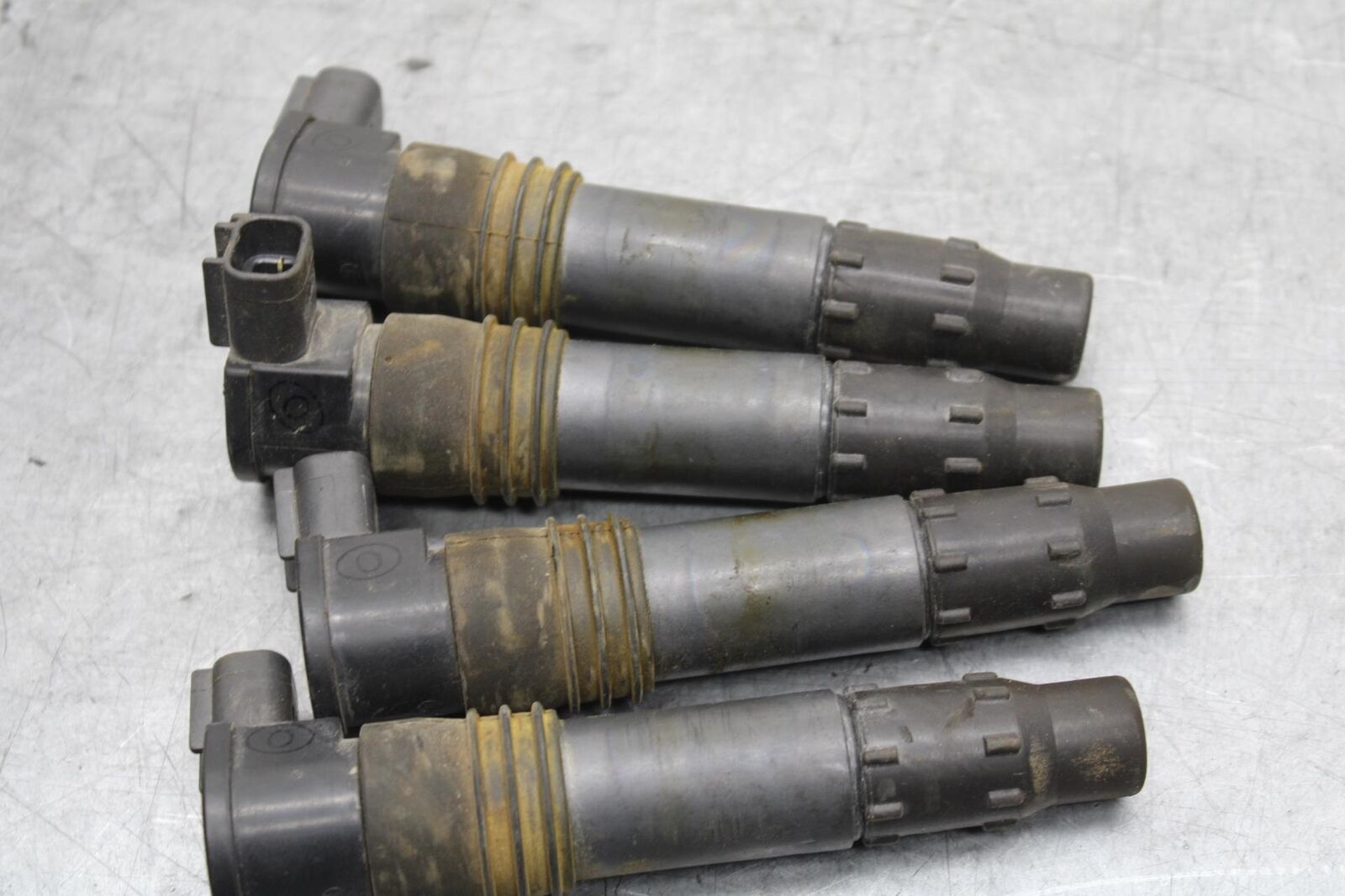 2001 Suzuki GSXR600 IGNITION COIL SPARK PLUG CAPS 33410-35F00 33410-35F10 BB59