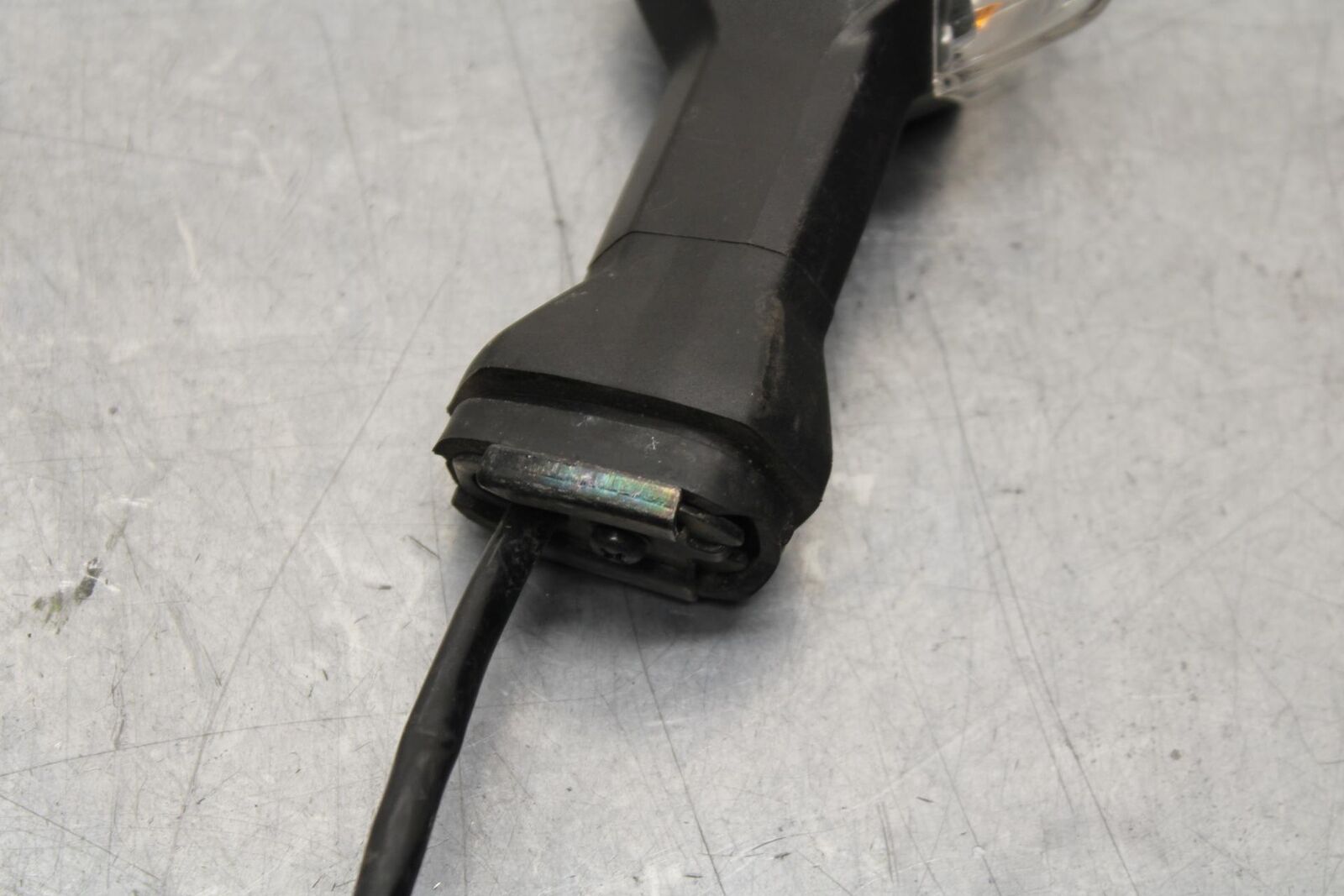 20 KAWASAKI Z400 ER400 ABS LEFT FRONT TURN SIGNAL LIGHT INDICATOR BB586