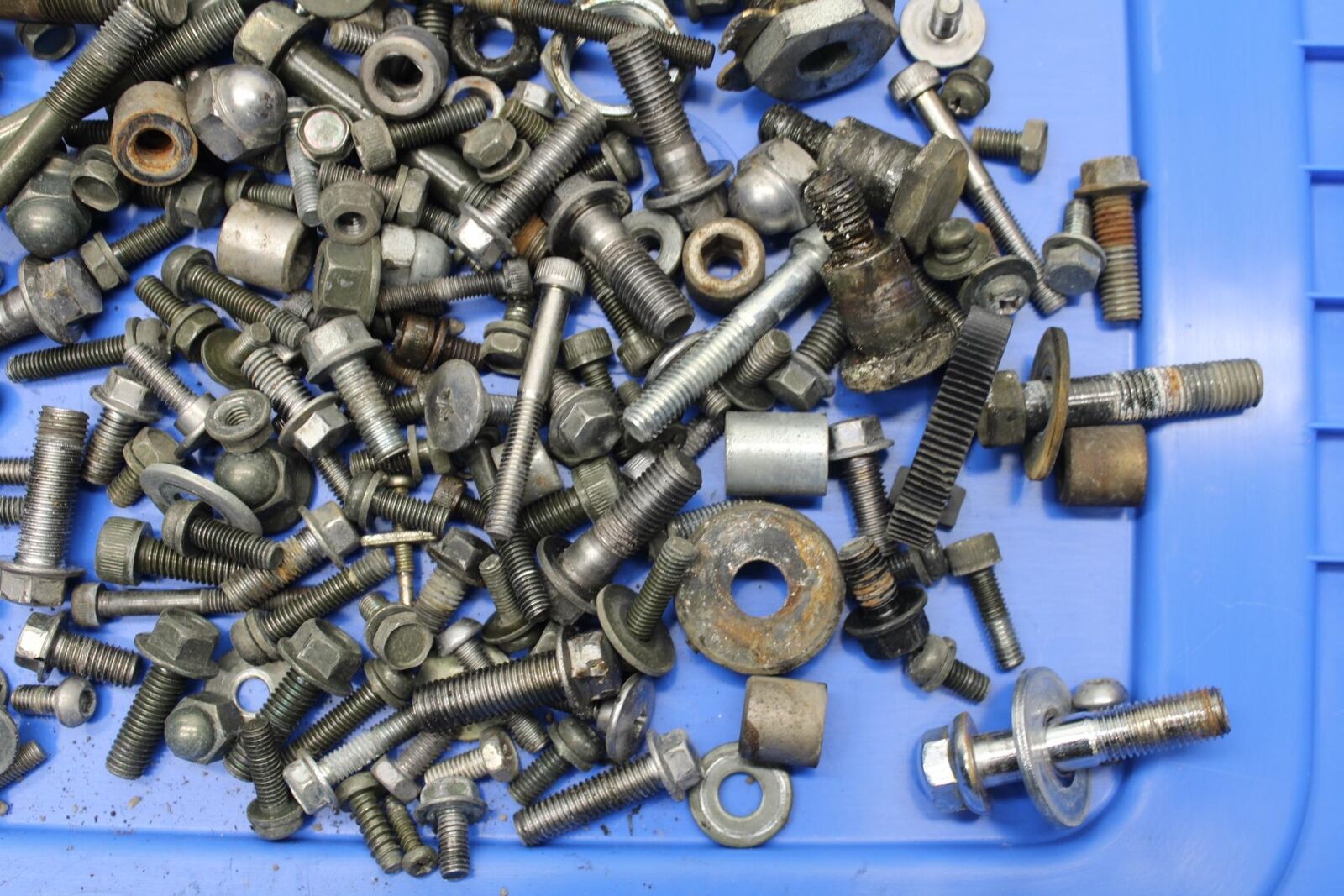 93-07 YAMAHA VMAX 1200 MISCELLANEOUS BOLTS HARDWARE MOTOR BB634