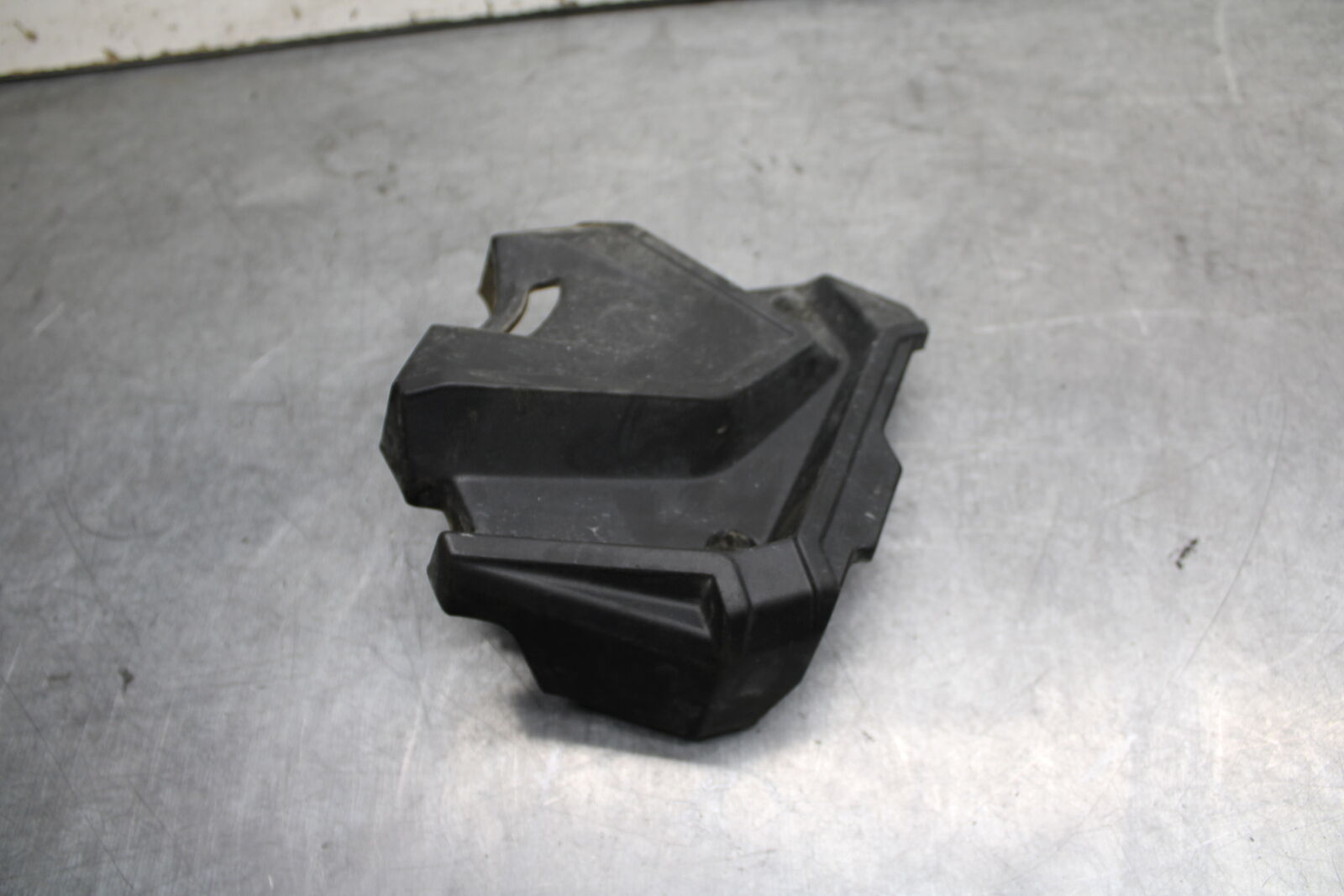 18-24 KAWASAKI NINJA 650 ENGINE SPROCKET COVER BB725