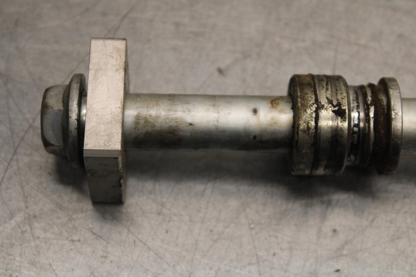 2014 Kawasaki Ninja 650 EX650E REAR AXLE BACK WHEEL RIM PIVOT BOLT AXEL BB569