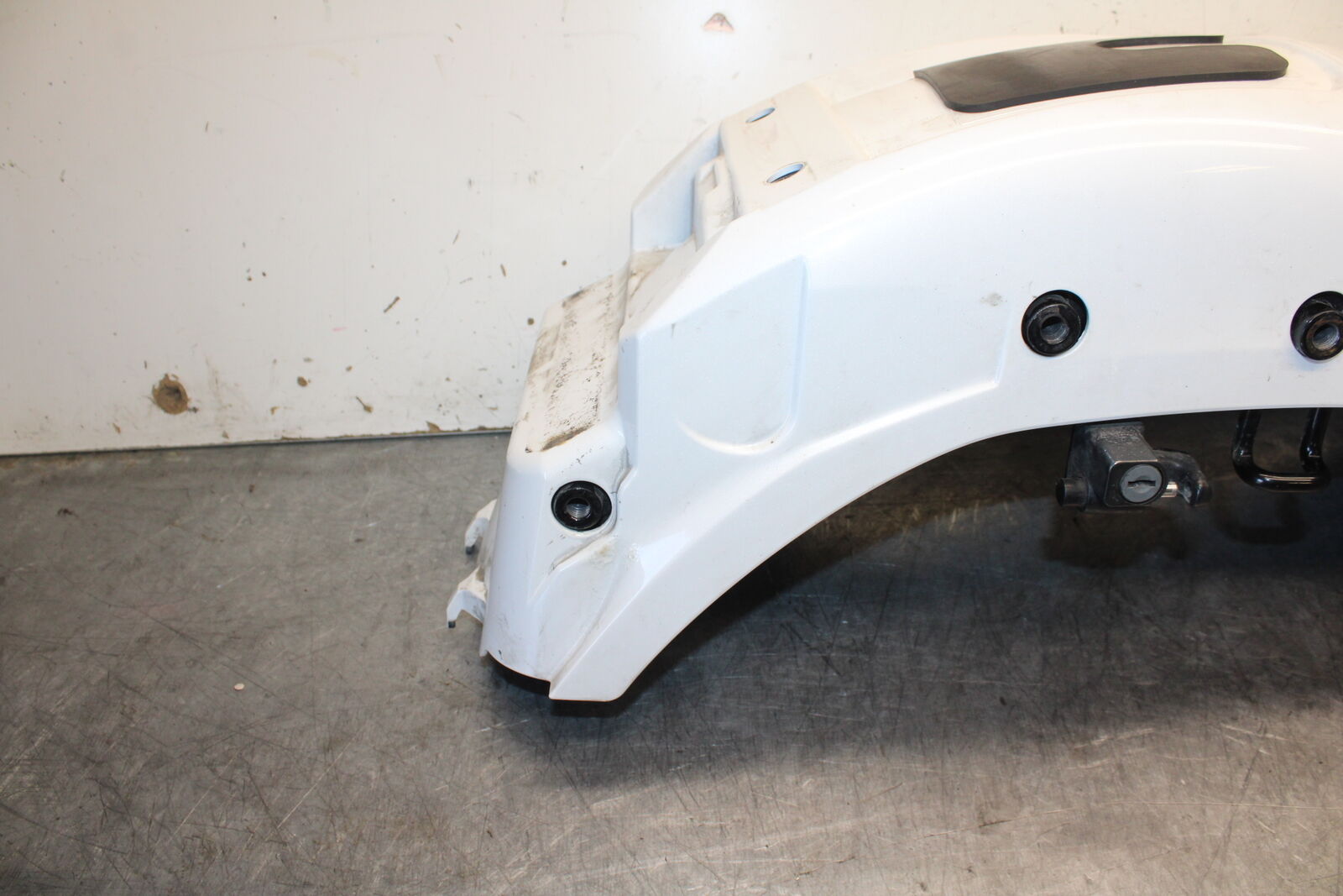 10-13 HONDA SHADOW RS 750 VT750RS REAR BACK WHEEL FENDER MUD GUARD BB718