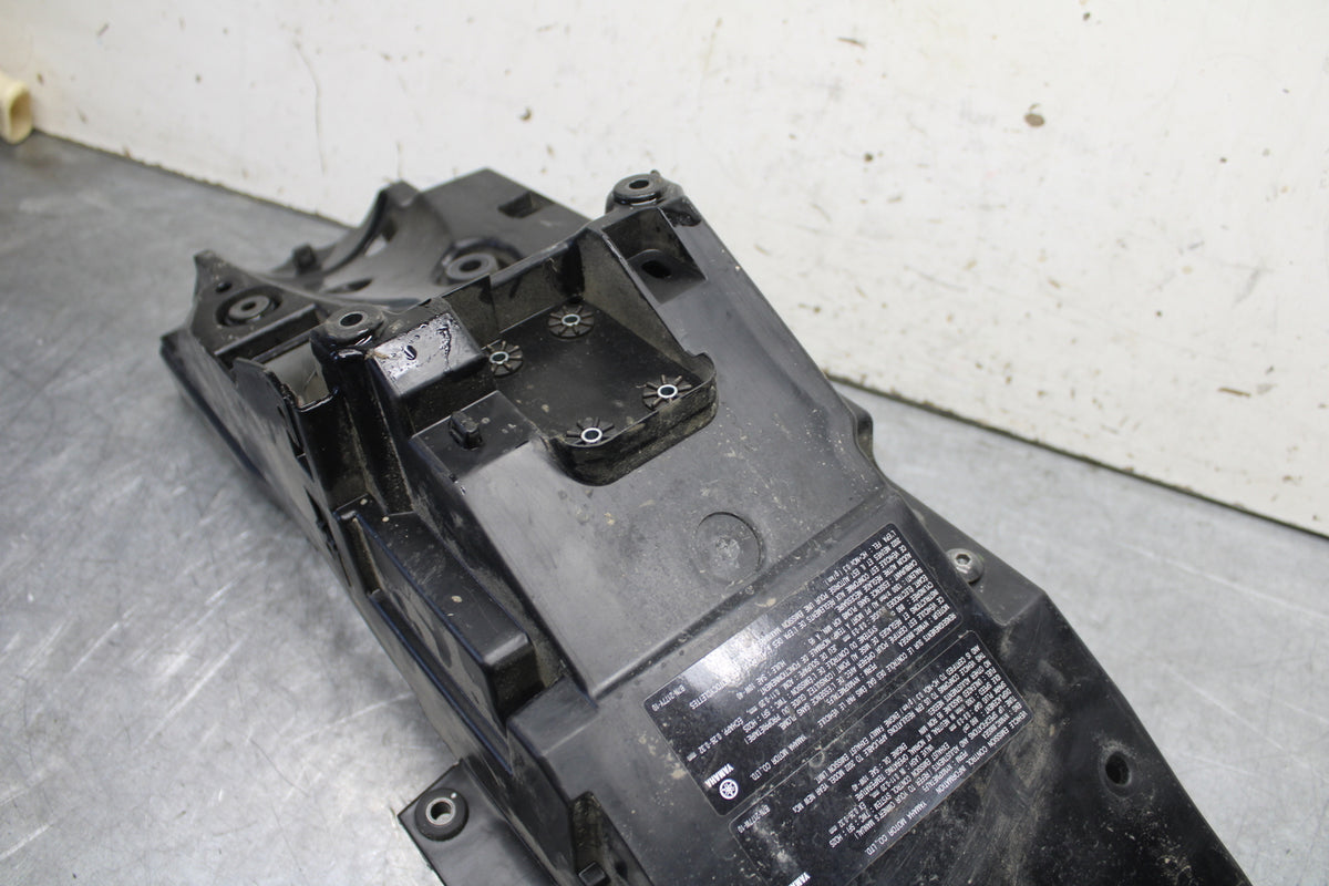 22-24 YAMAHA XSR900 REAR BACK TAIL UNDERTAIL BATTERY TRAY PLASTIC BB683