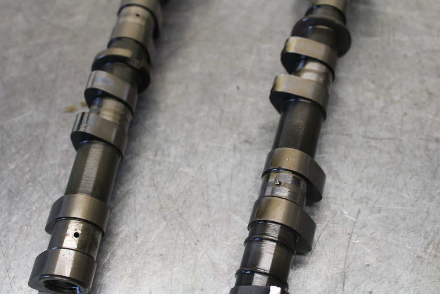08-09 YAMAHA YZF R6S CAMSHAFT CAMS SHAFTS  5SL-12170-00-00 5SL-12180-00-00 BB690