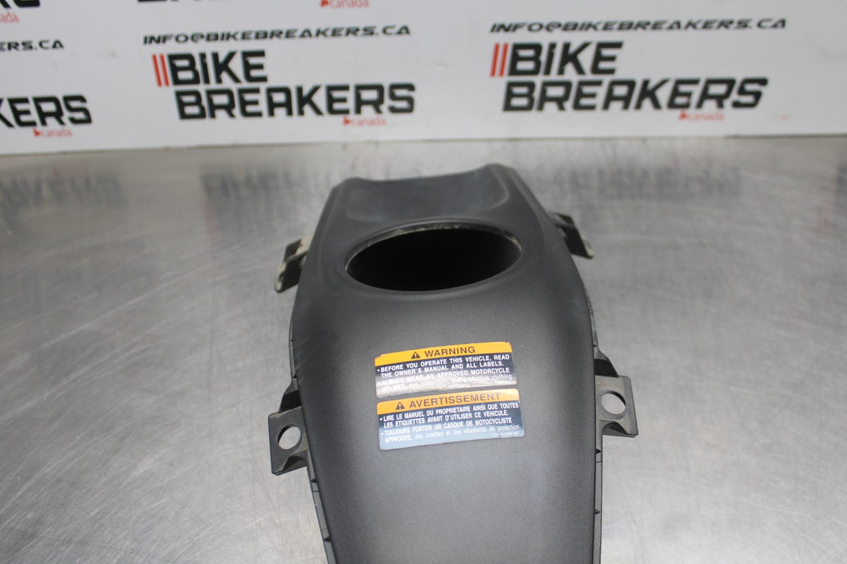 22-25 YAMAHA YZF R7 GAS TANK FUEL CELL COVER FAIRING COWL BB769