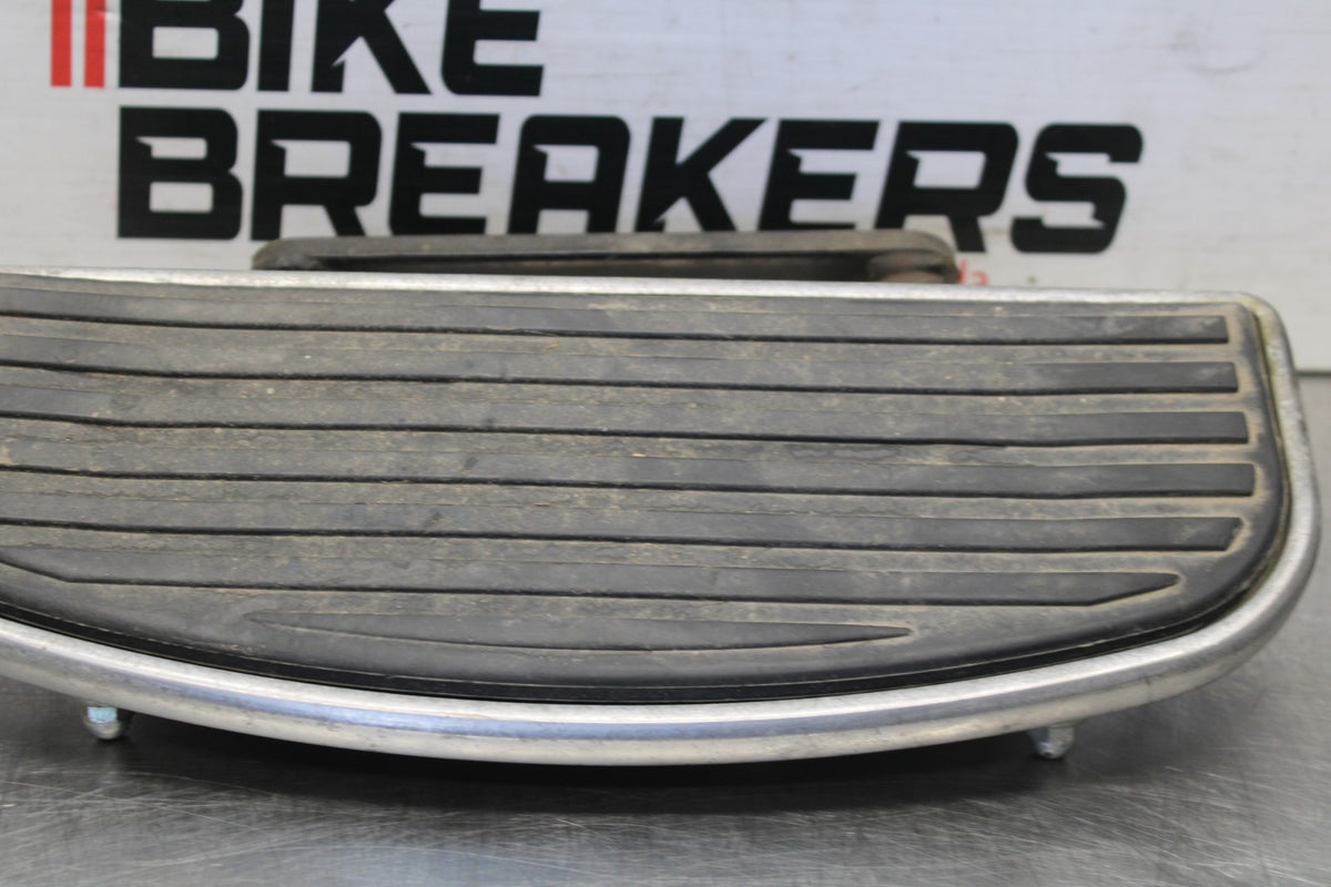 97 KAWASAKI VULCAN 1500 VN1500D CLASSIC LEFT FRONT FOOT REST PEG STEP BB936