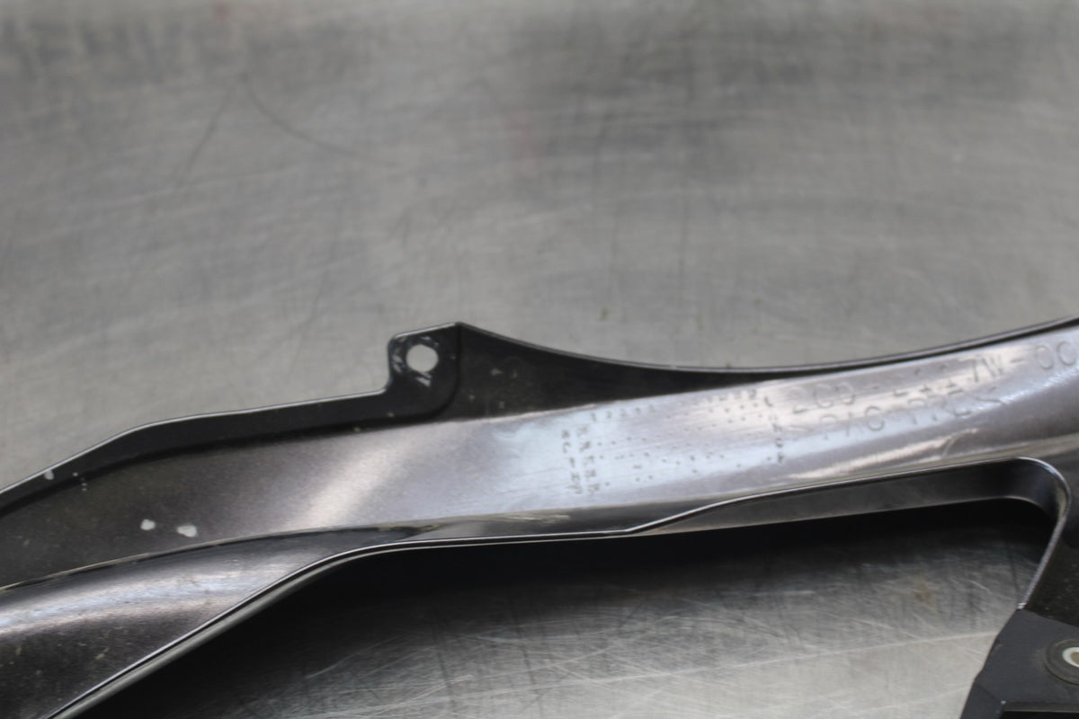 06-07 YAMAHA YZF R6 RIGHT FRONT UPPER SIDE FAIRING COWL PLASTIC BB00