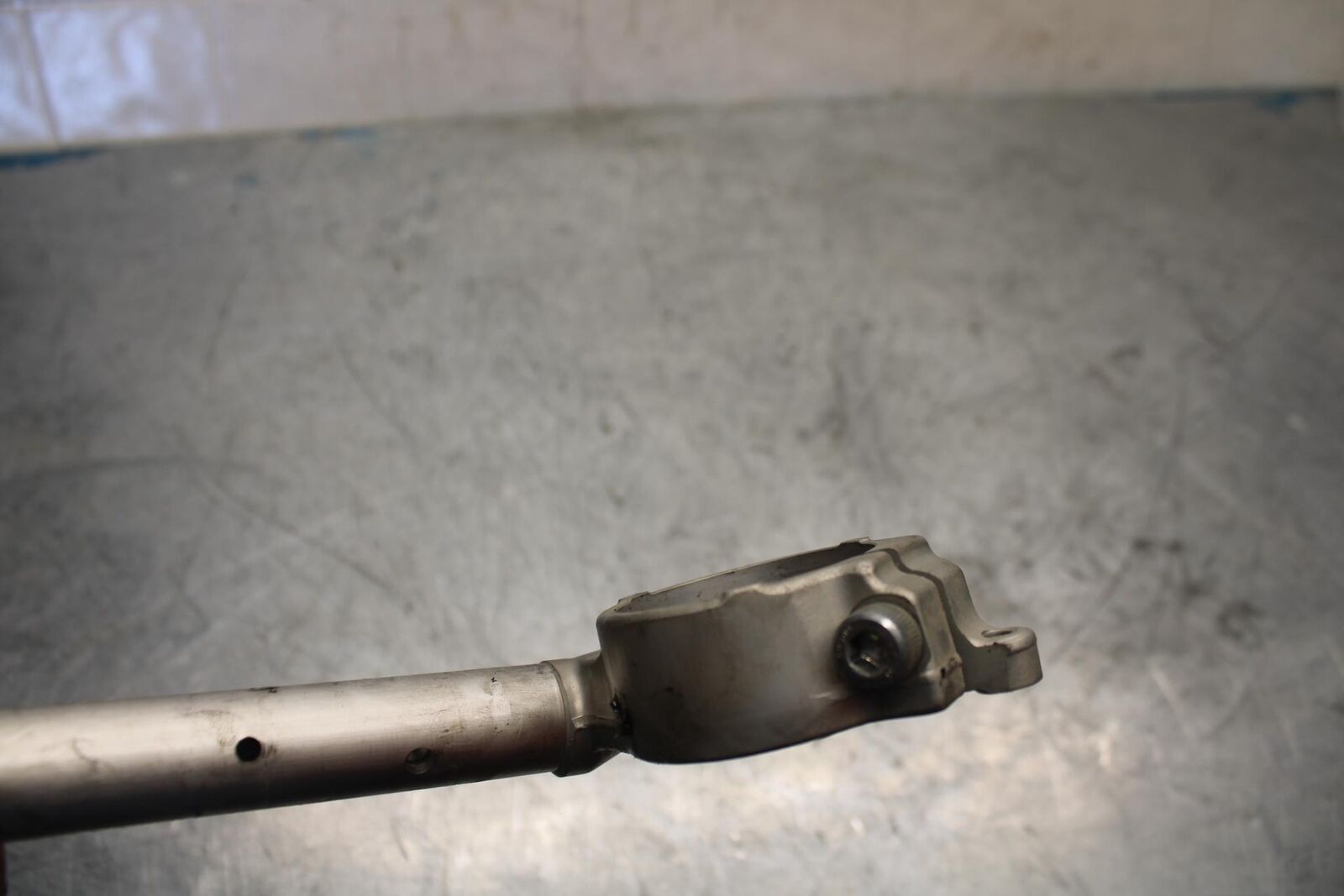 07-08 YAMAHA YZF R1 RIGHT CLIP ON HANDLEBAR BB425