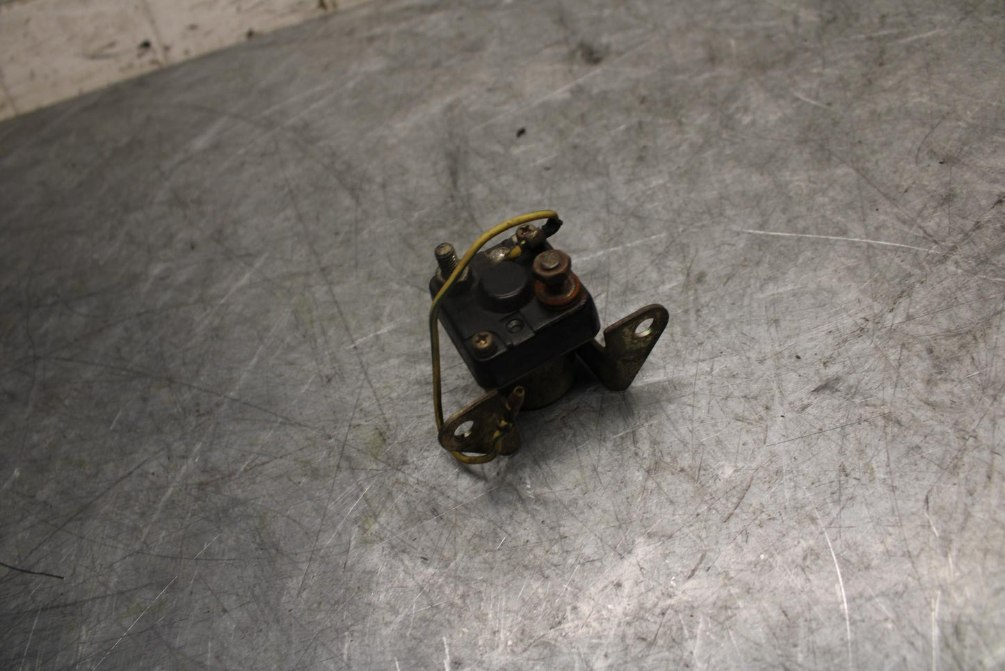 1982 Suzuki GS450L ENGINE STARTER RELAY STARTING MOTOR SWITCH 31800-37021 BB52