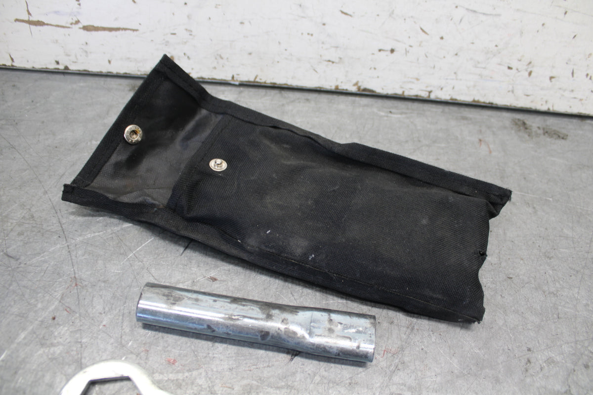 13-18 KAWASAKI NINJA ZX6R STOCK TOOLS OEM TOOL BAG KIT SET BB682