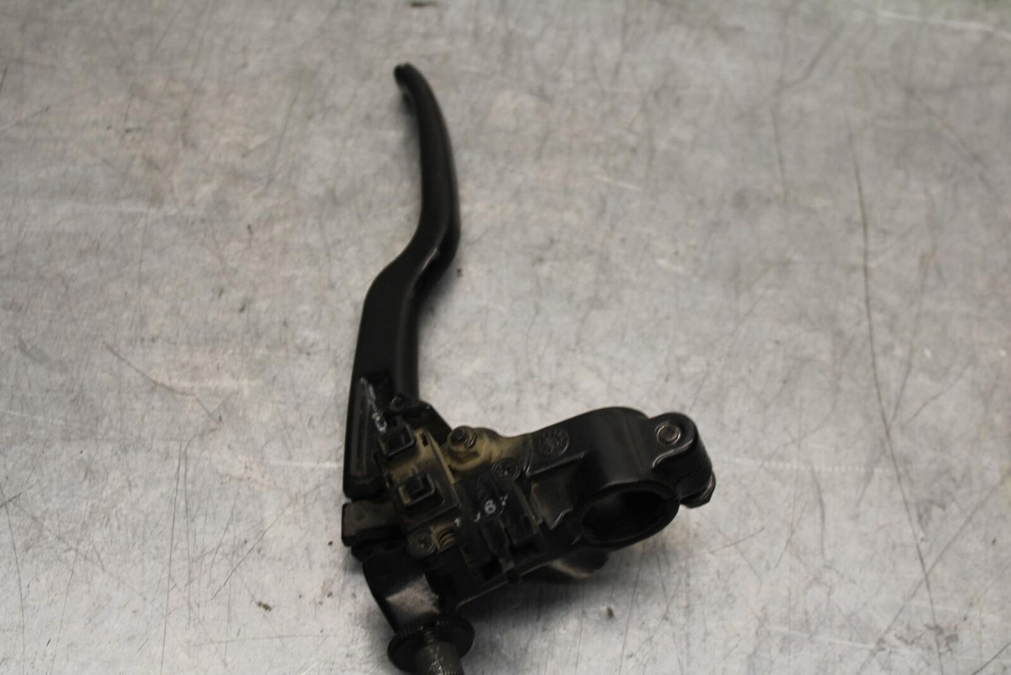 2015 Kawasaki Ninja 300 EX300 CLUTCH PERCH MOUNT WITH LEVER  46076-0098 BB61