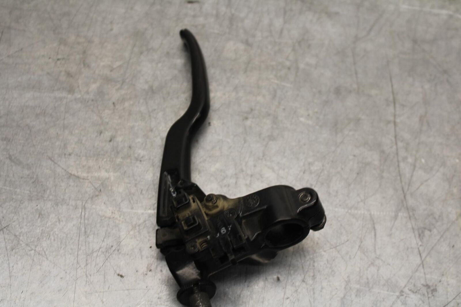 2015 Kawasaki Ninja 300 EX300 CLUTCH PERCH MOUNT WITH LEVER  46076-0098 BB61