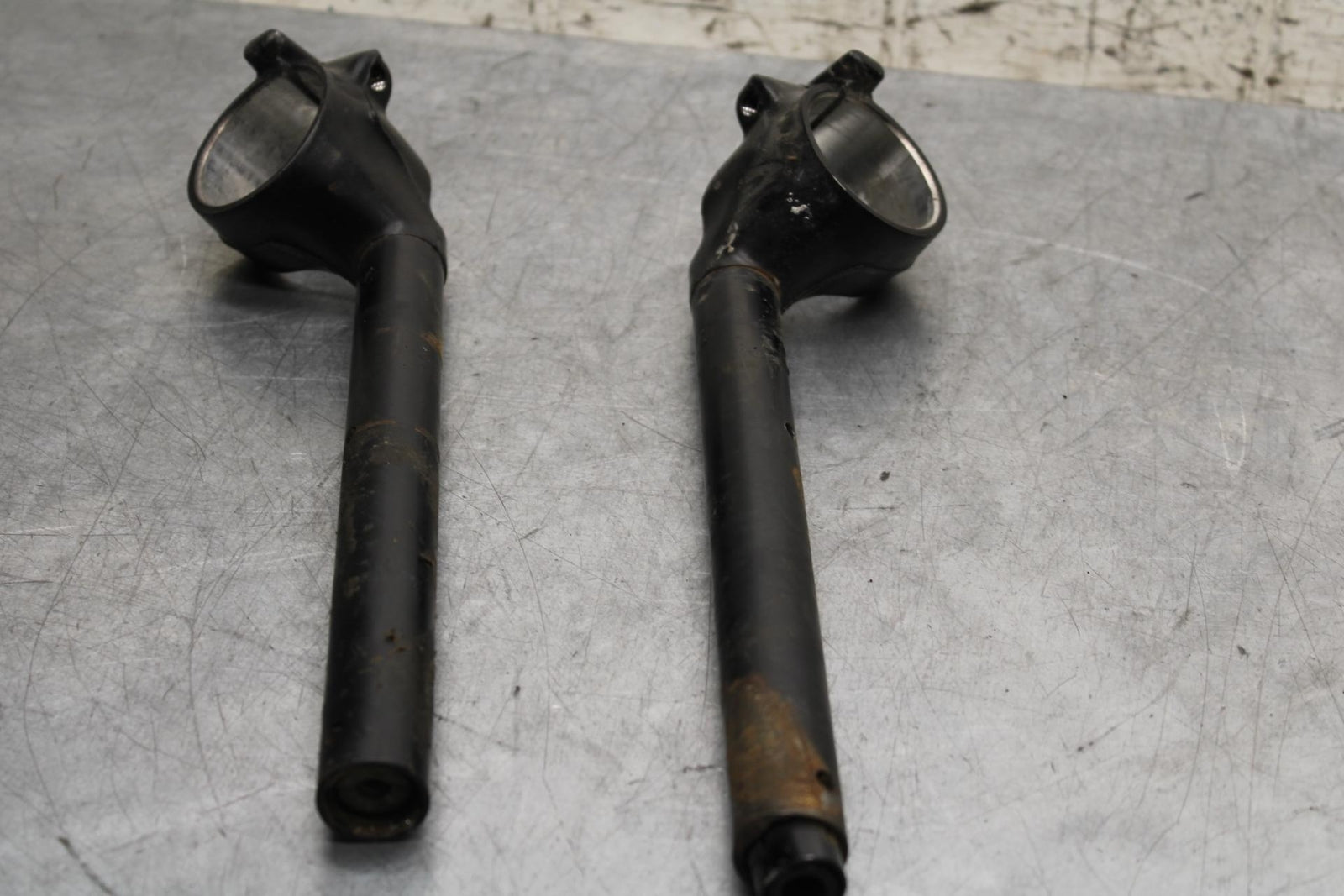 2006 Honda CBR600F4i LEFT RIGHT CLIP ON HANDLEBARS PAIR SET 53100-MBW-D20 BB567