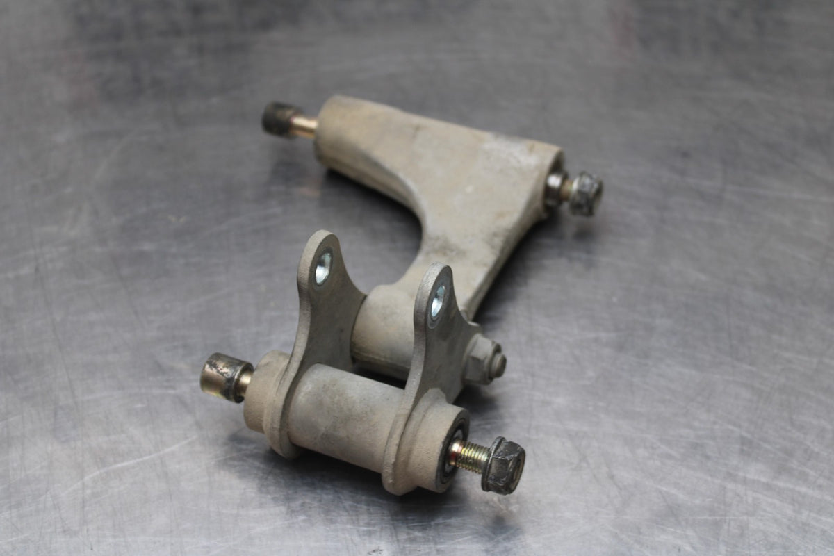 98-05 HONDA SUPER HAWK 1000 VTR1000F REAR DOGBONE SHOCK LINKAGE LINK BB821