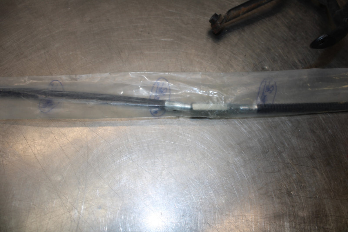 81-84 KAWASAKI GPZ1100 CLUTCH CABLE LINE BB876