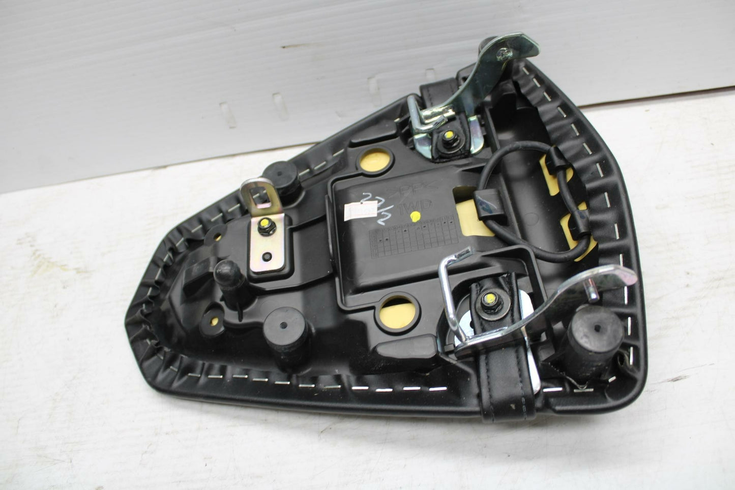 15-17 YAMAHA YZF R3 REAR BACK PASSENGER TANDEM SEAT PAD SADDLE PILLION BB293