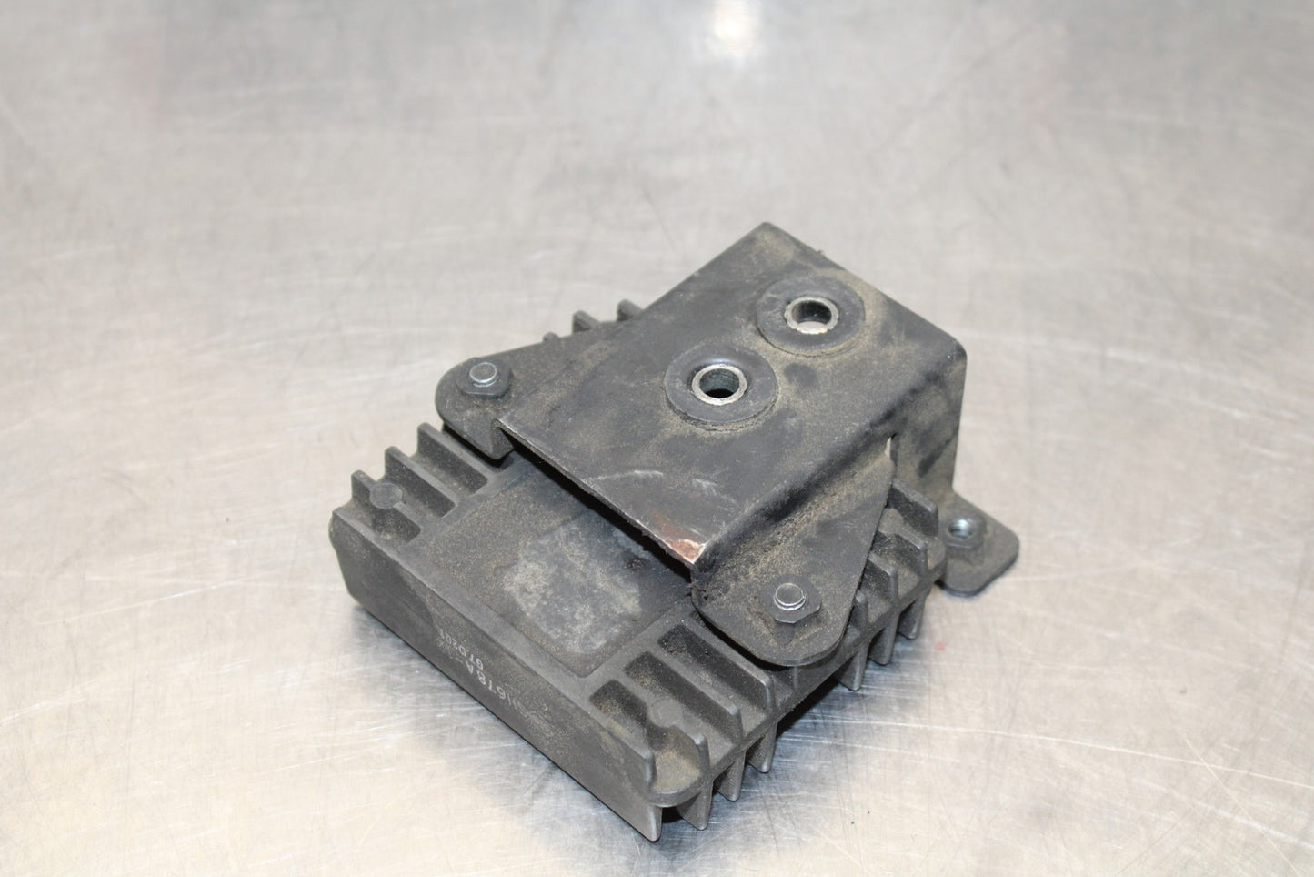 08 KAWASAKI VULCAN 900 RECTIFIER VOLTAGE REGULATOR & COVER BB184