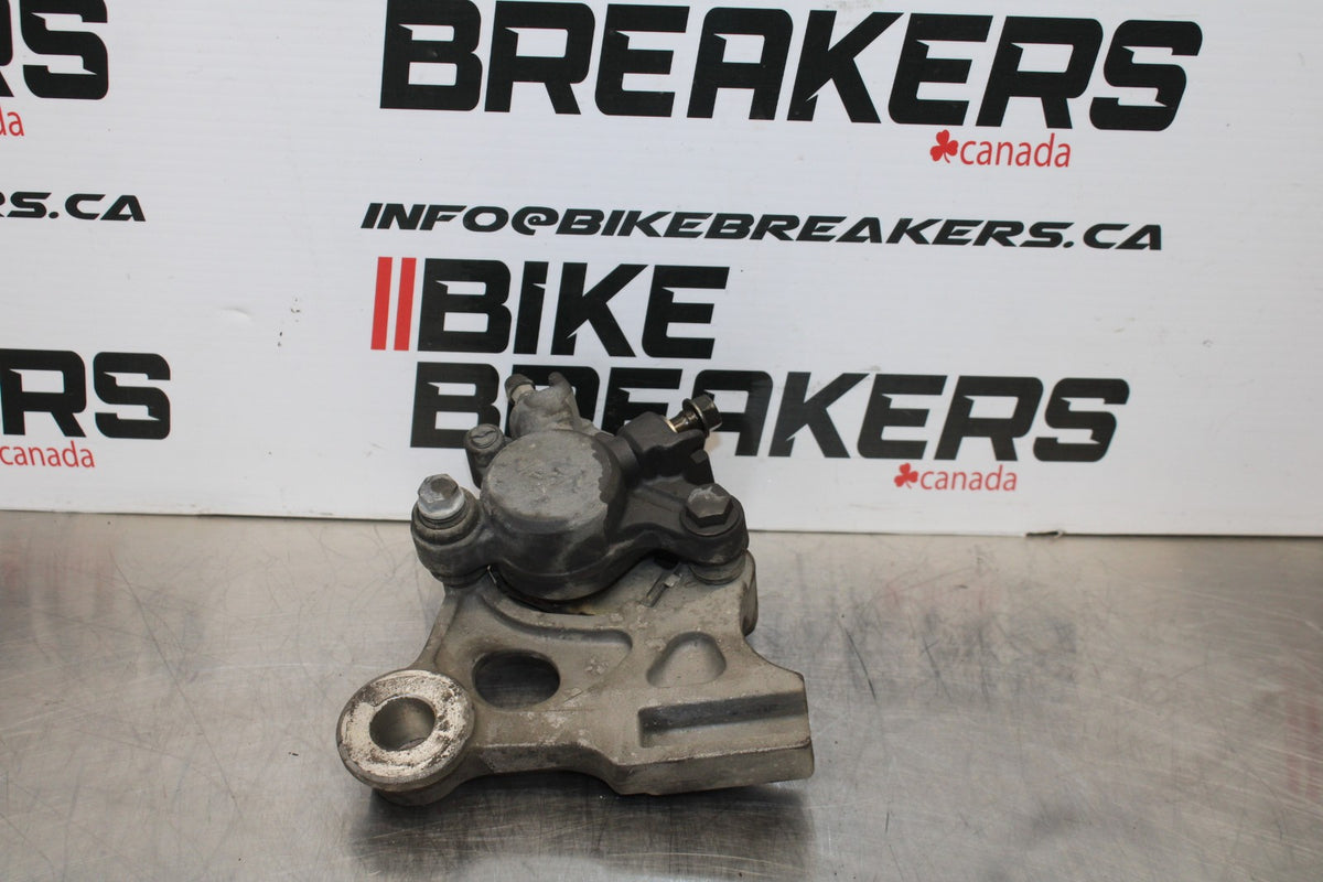 01-06 HONDA CBR600F4I REAR BACK BRAKE CALIPER W MOUNT BRACKET BB185