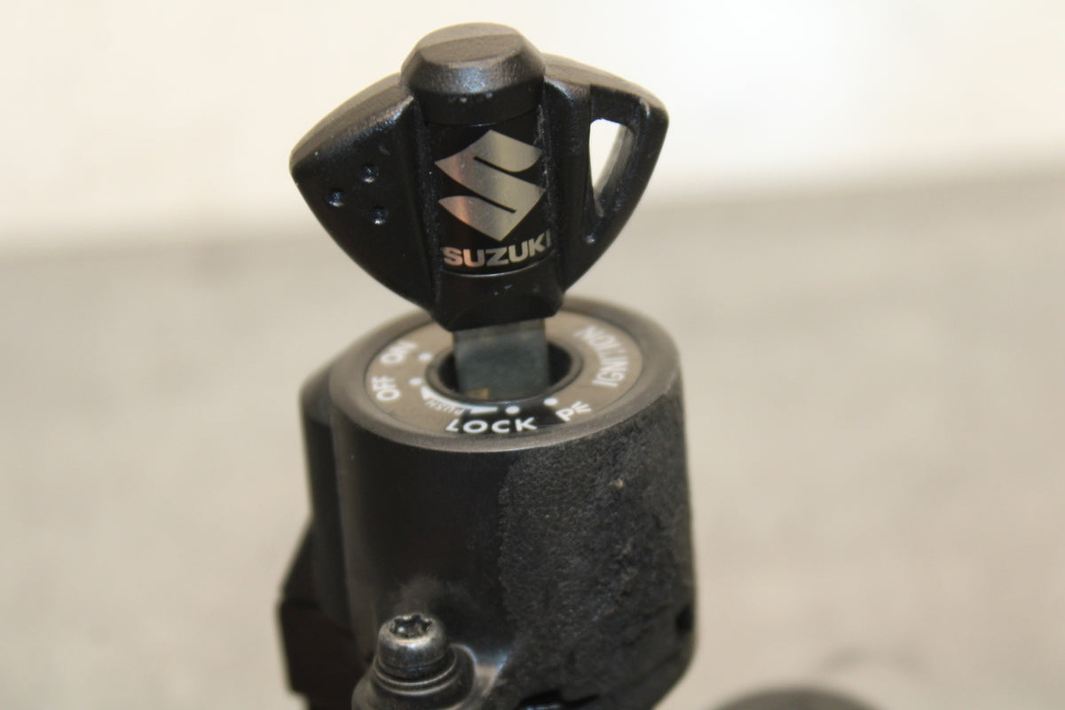 09-11 SUZUKI GSXR1000 IGNITION LOCK W KEY BB125