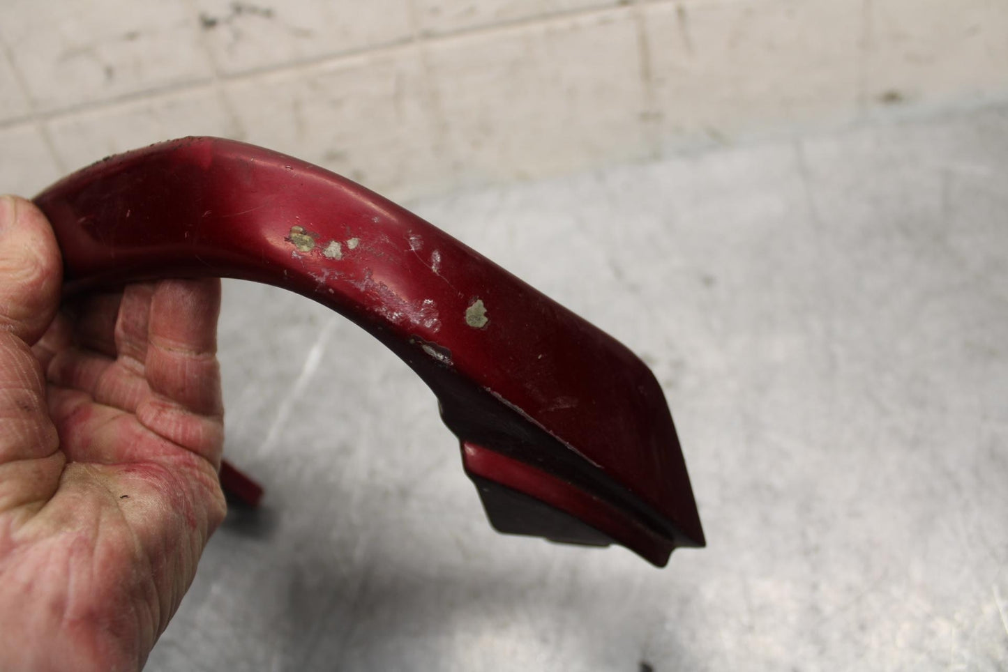 00-01 KAWASAKI ZZR600 PASSENGER REAR SEAT GRAB BAR HANDLE BB31